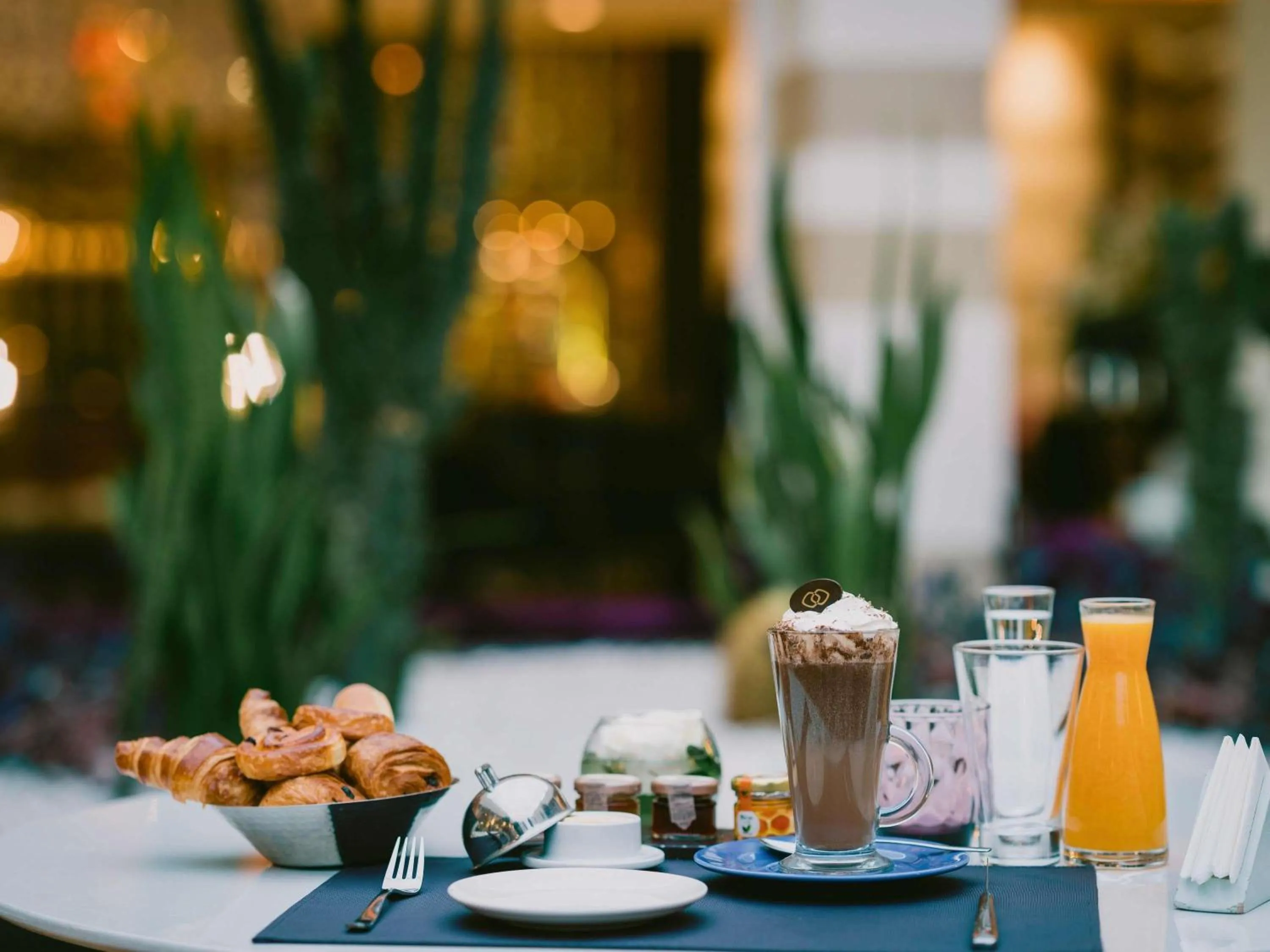 Lounge or bar in Sofitel Rabat Jardin Des Roses