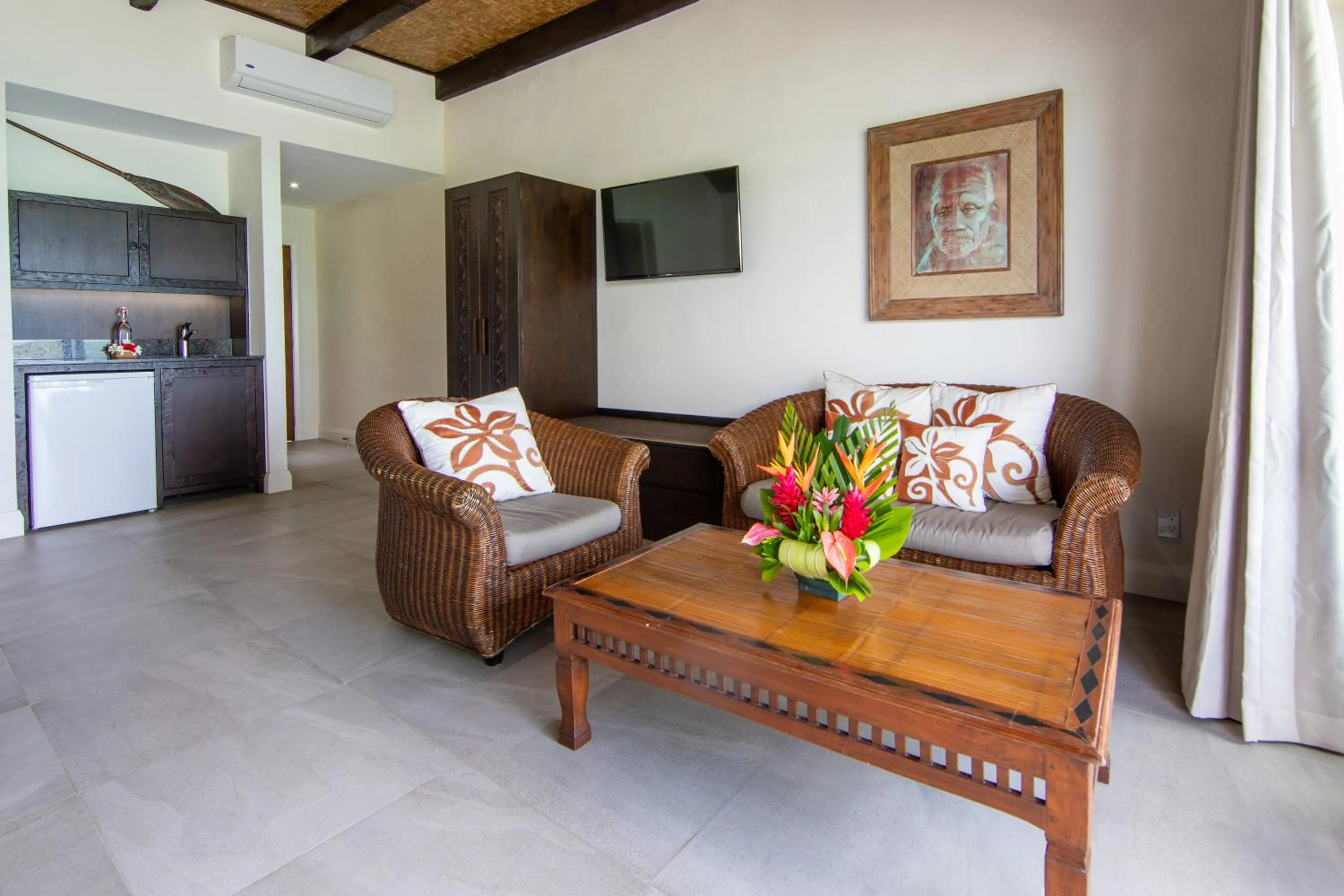 Seating area in Pacific Resort Rarotonga