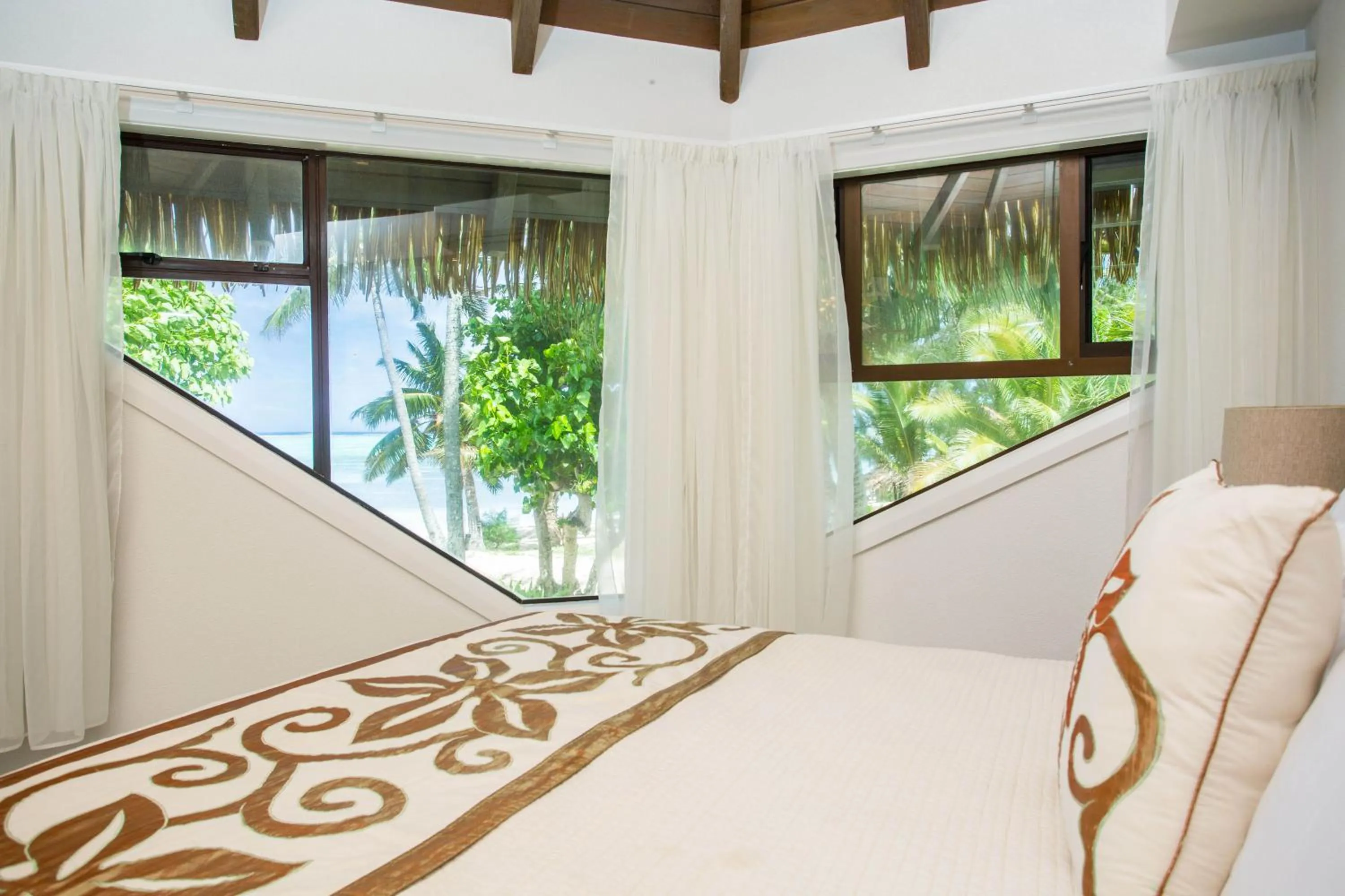 Bed in Pacific Resort Rarotonga