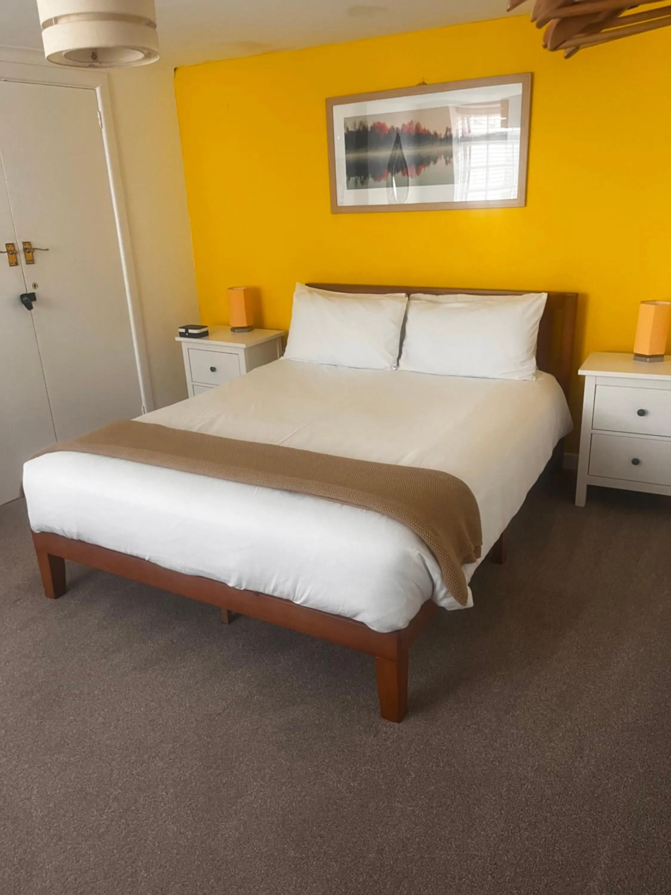 Bed in Jasper Apartment