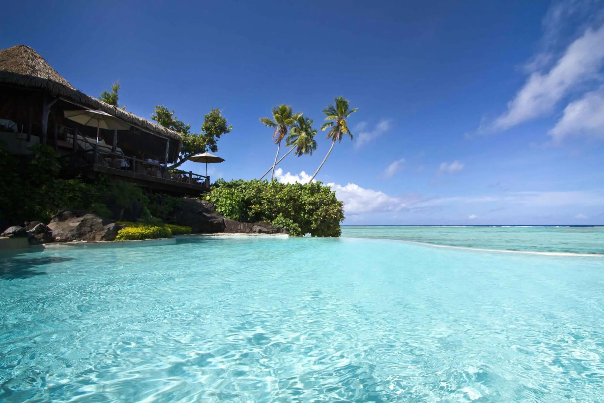 Swimming pool in Pacific Resort Aitutaki - Adults Only