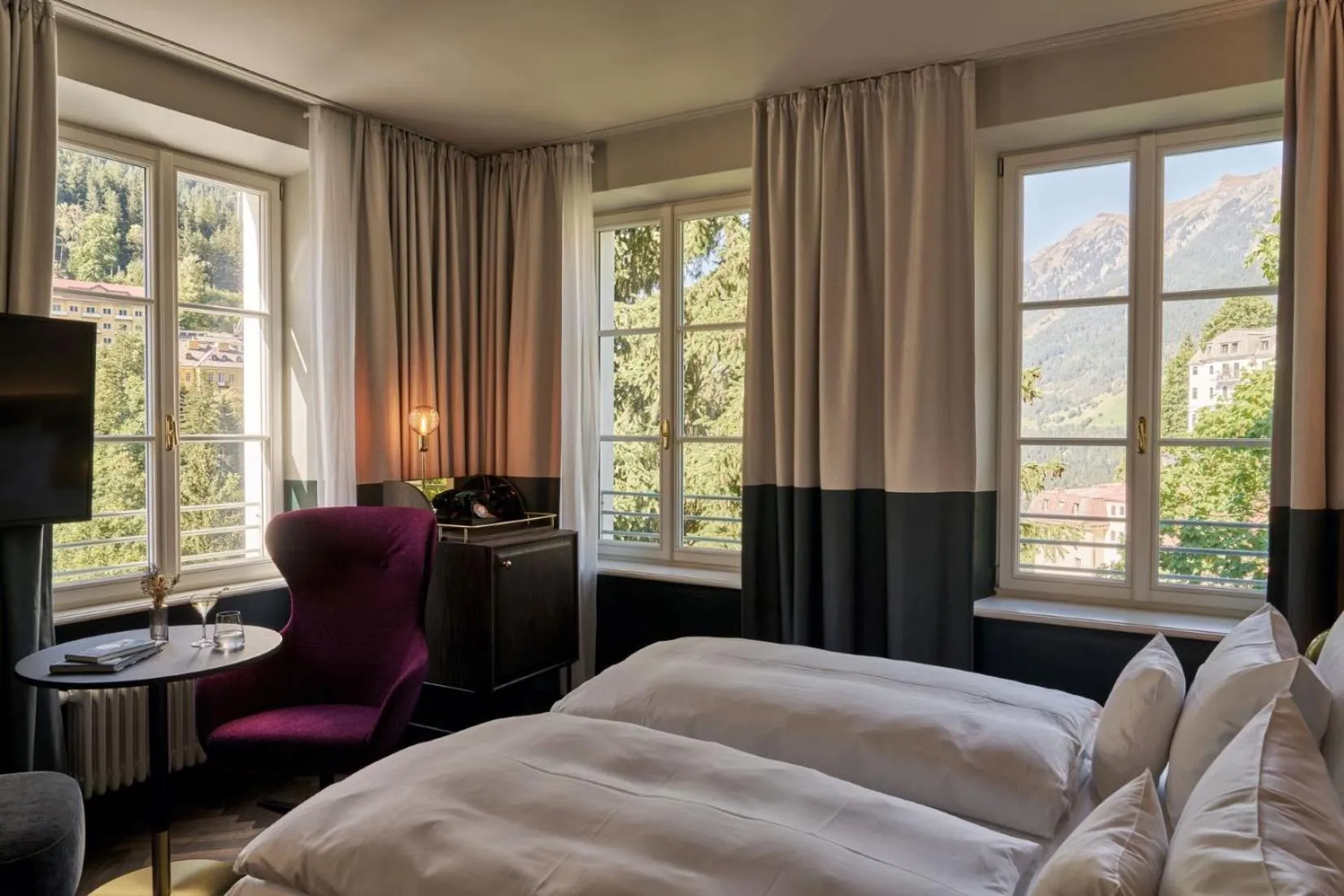 Bedroom, Bed in A-ROSA Straubinger Grand Hotel Bad Gastein - Adults Only