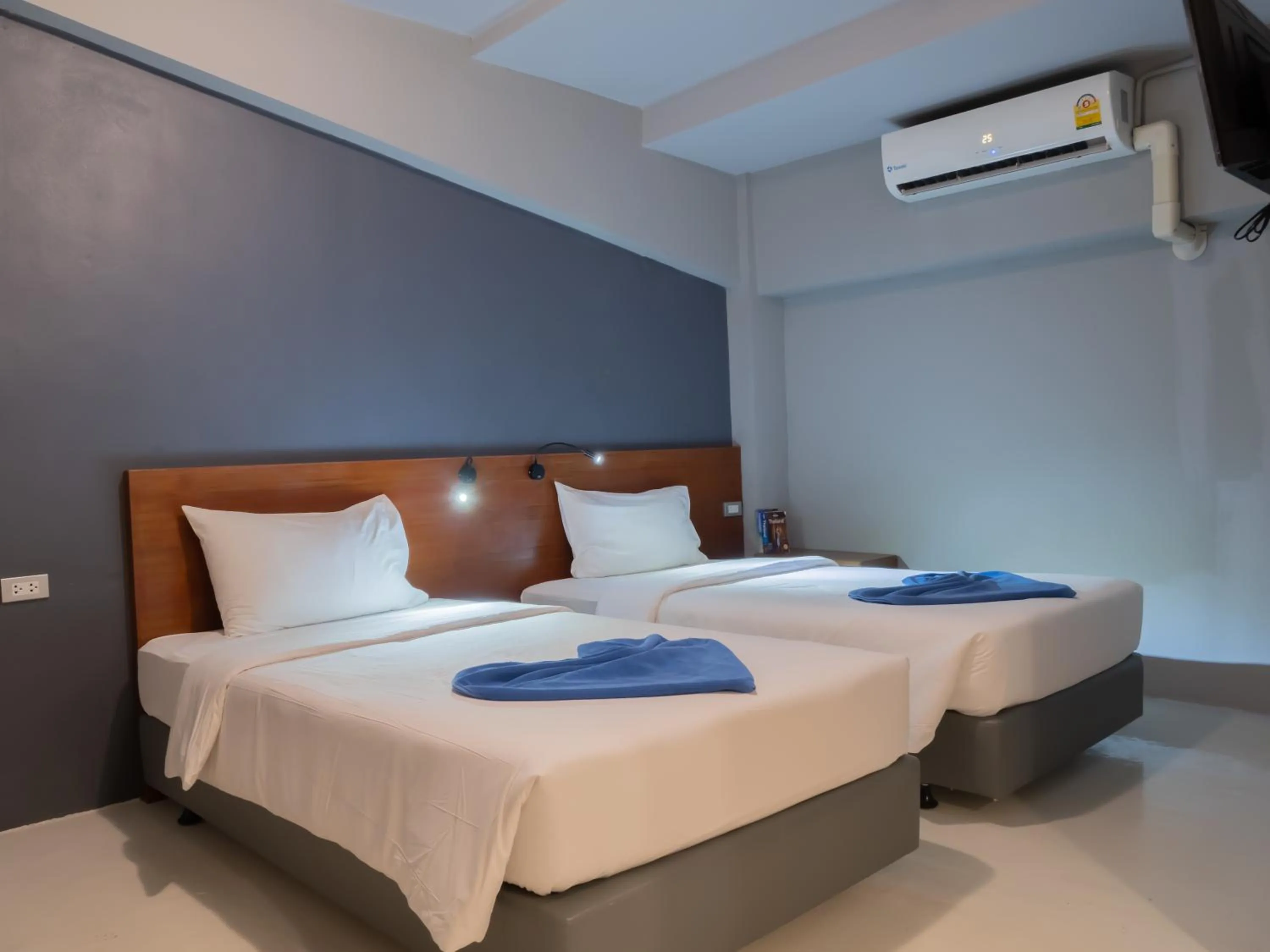 Bedroom, Bed in Leisure Hostel