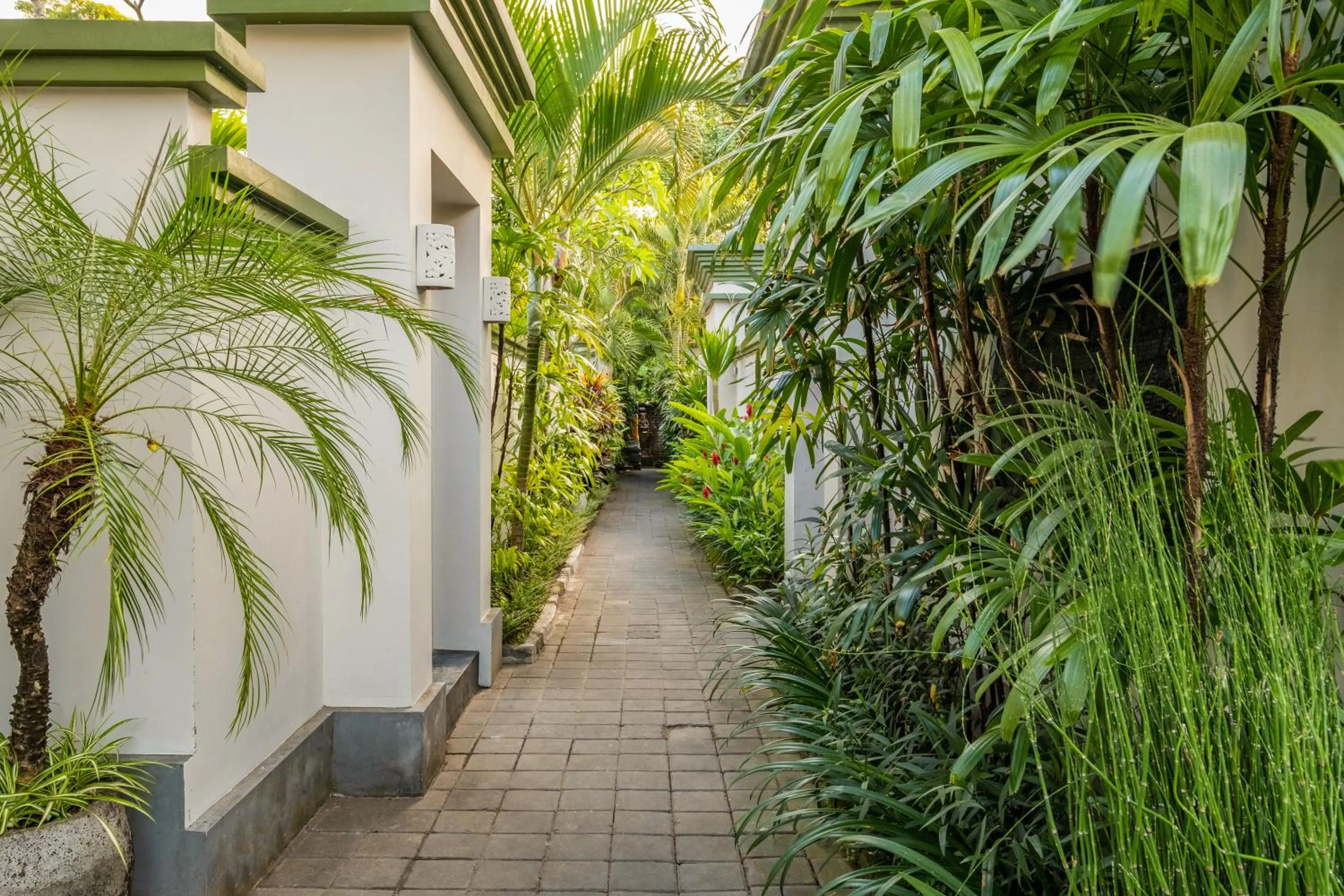 Spring in Villa Kisaraa - Kerobokan x Seminyak x Canggu