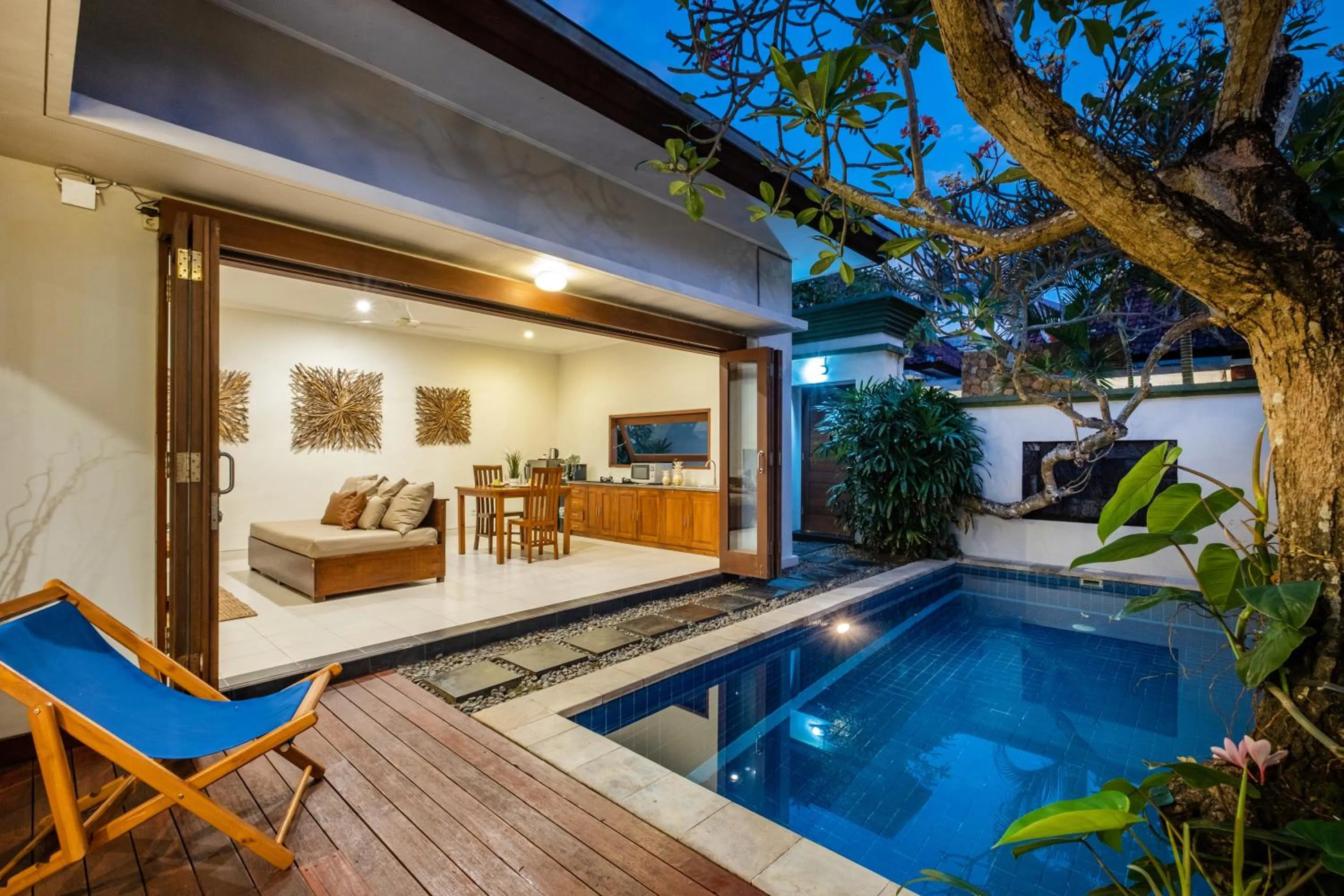 Night in Villa Kisaraa - Kerobokan x Seminyak x Canggu