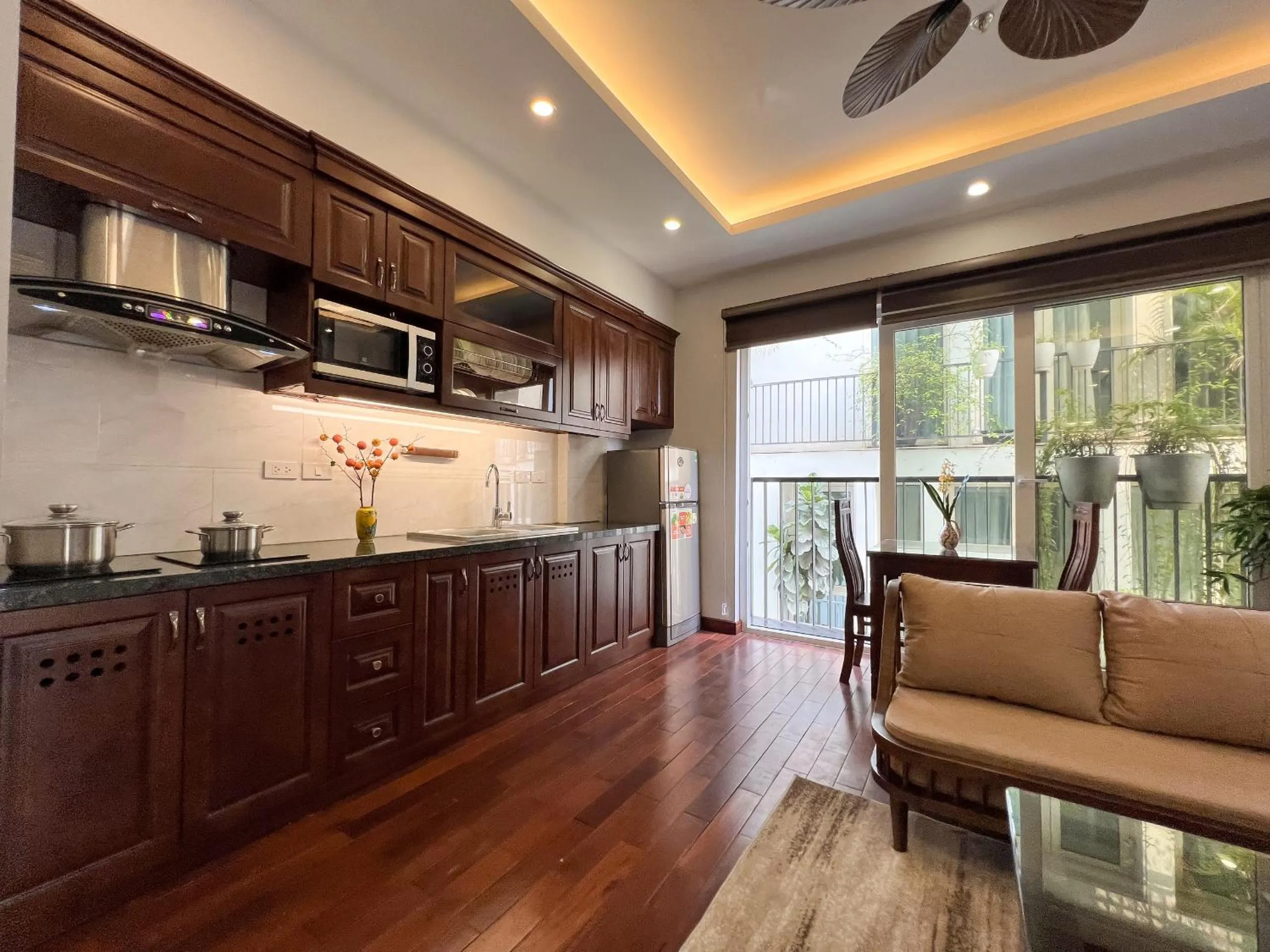 NINE HOUSING 535 Kim Ma