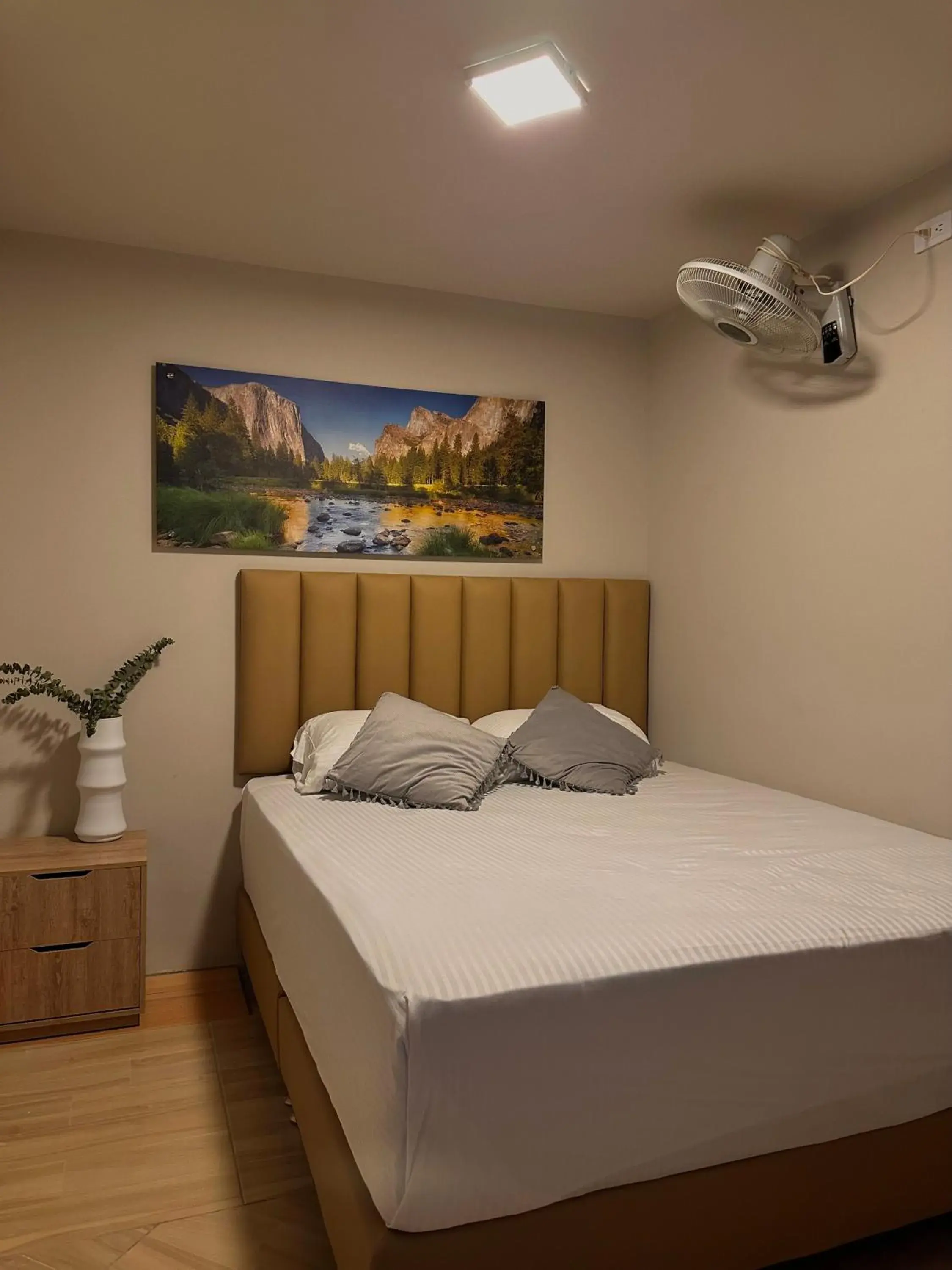 Standard Double Room in HOTEL BALI AT POBLADO Standard Double Room in HOTEL BALI AT POBLADO