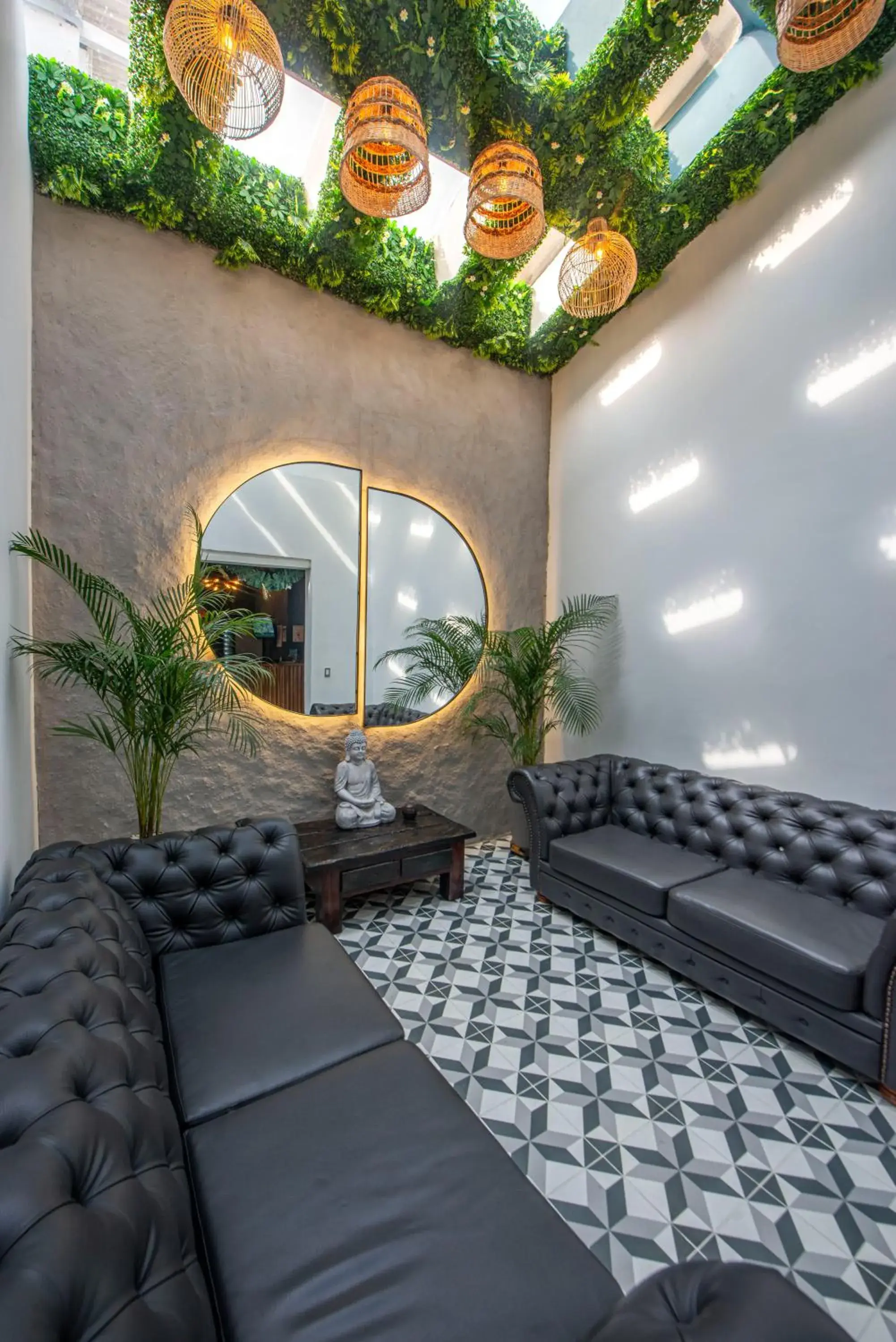 HOTEL BALI AT POBLADO HOTEL BALI AT POBLADO