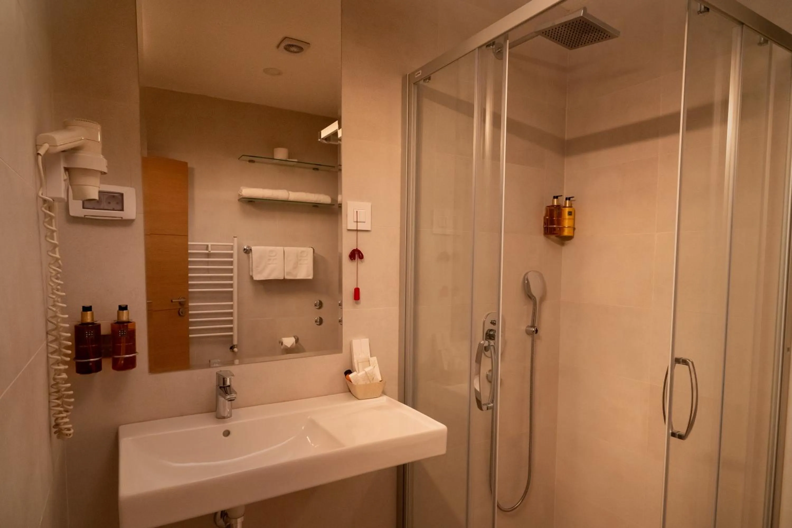 Bathroom in Mona Plaza Zlatibor