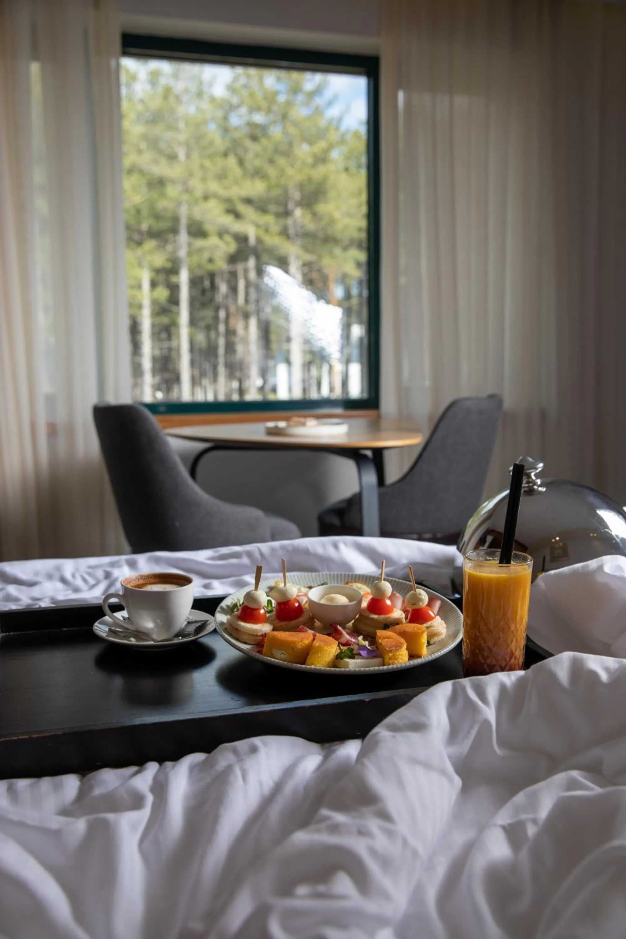 room service, Bed in Mona Plaza Zlatibor