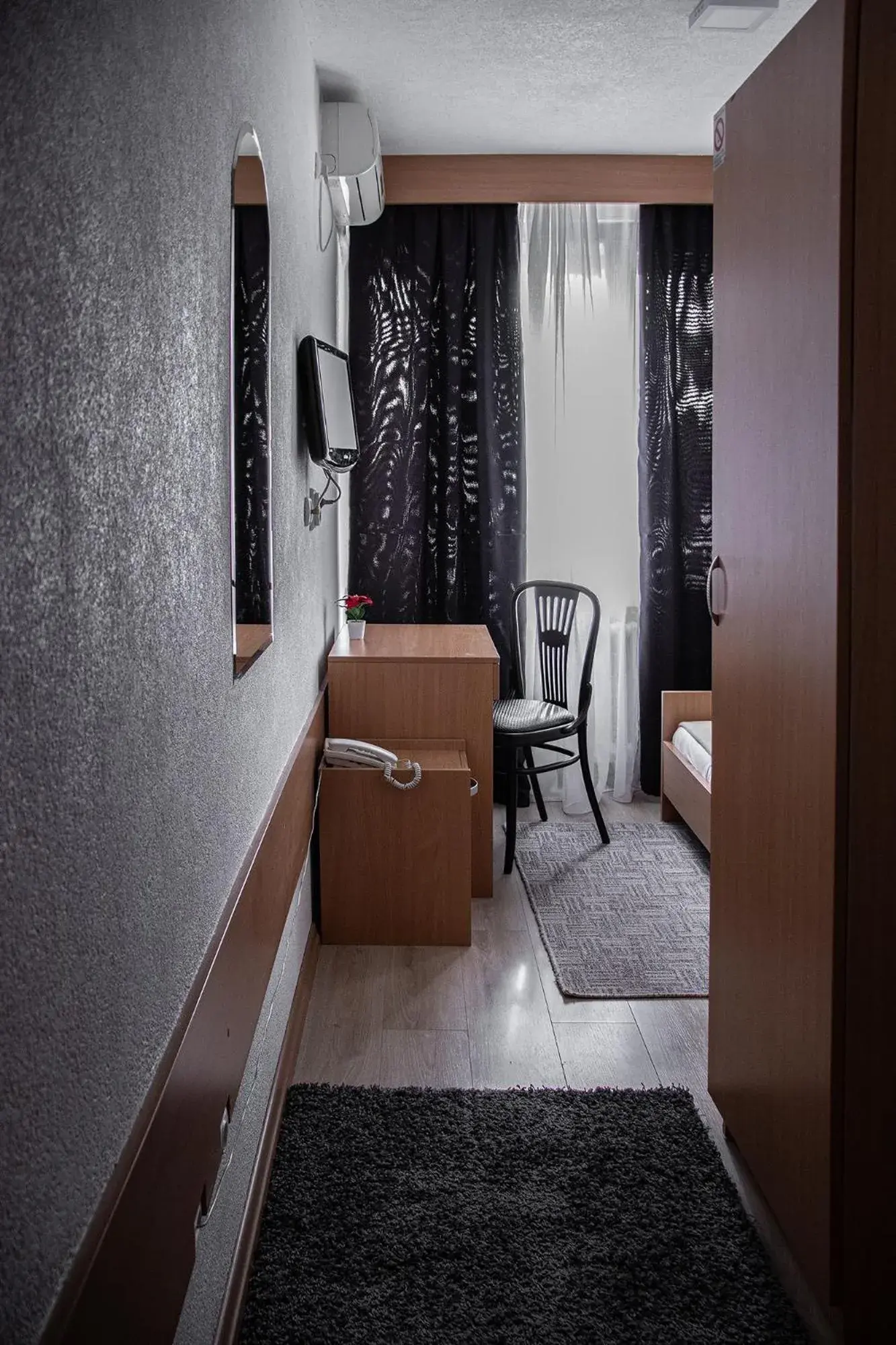 Standard Single Room in Moment Standard Single Room in Moment