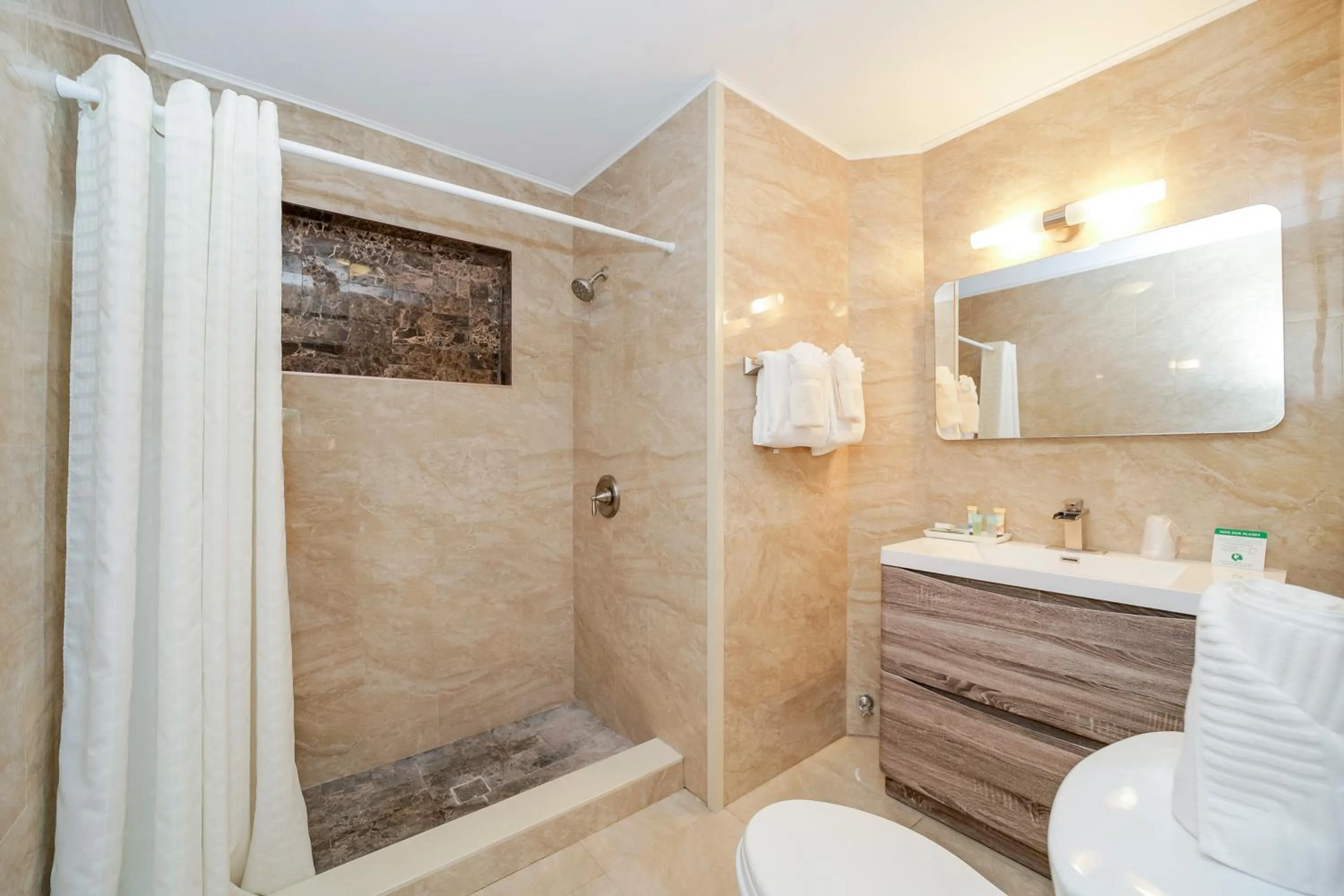 Shower in Deco Boutique Hotel