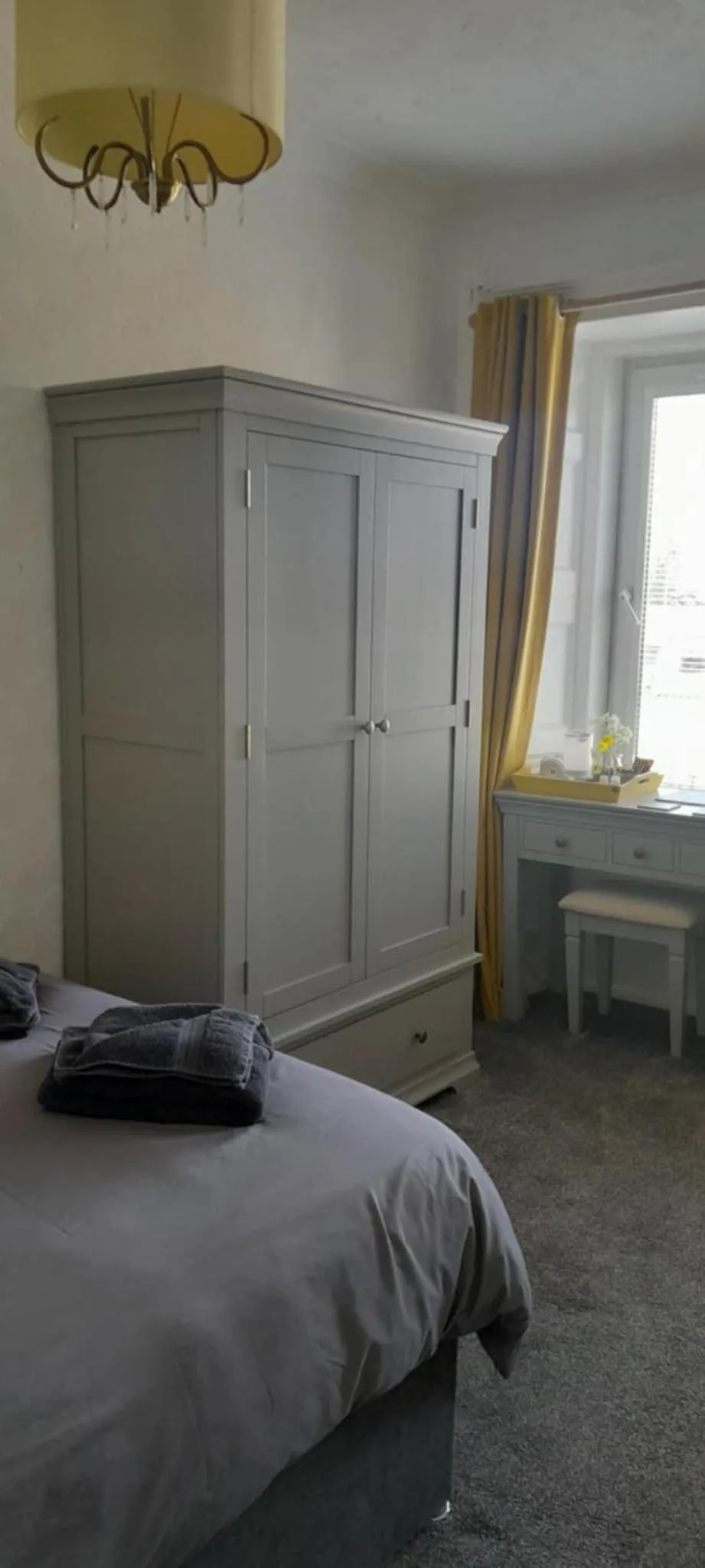 Bed in THE EARN HOTEL