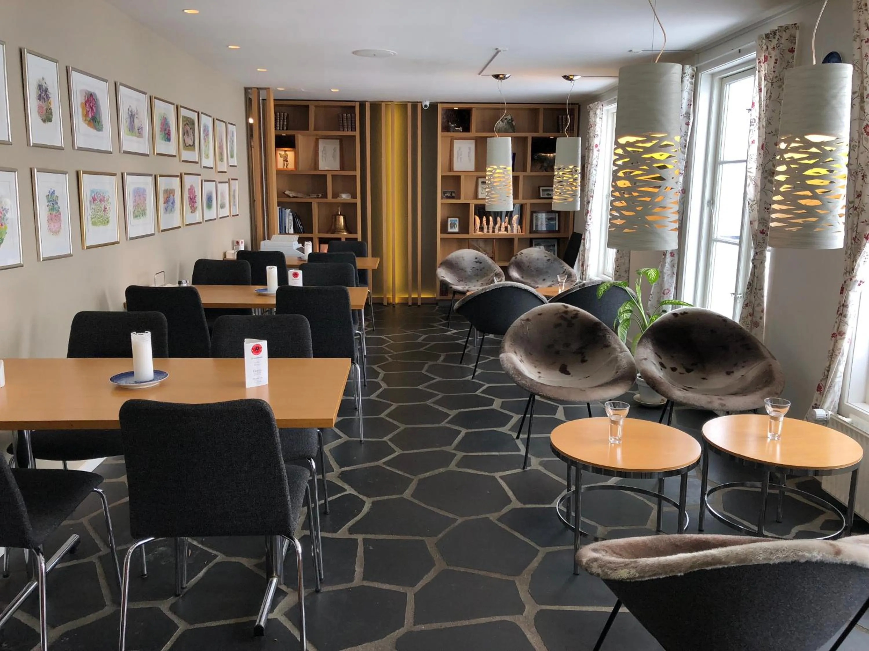 Lounge or bar in Hotel Angmagssalik