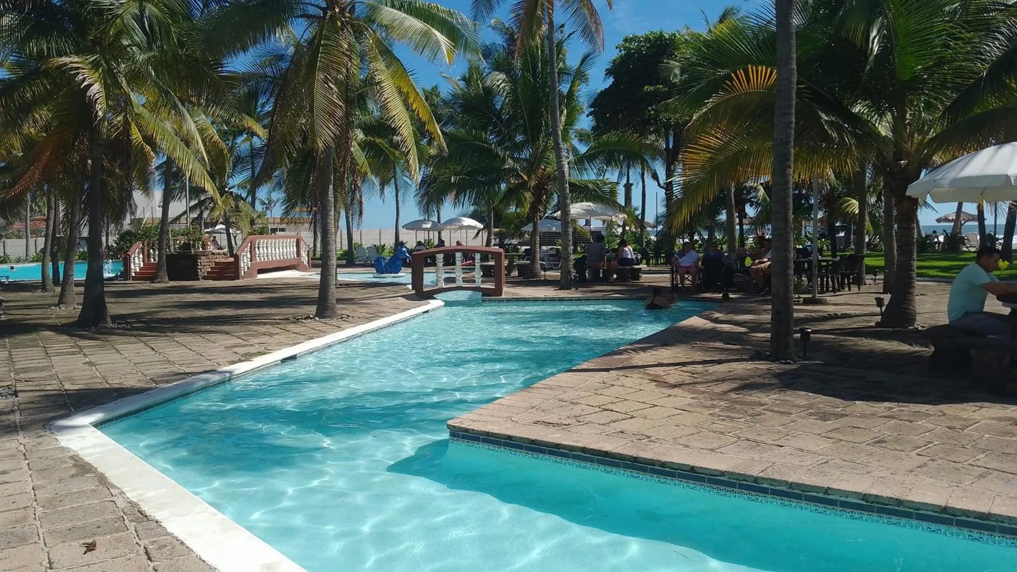 Swimming pool in HOTEL TESORO BEACH