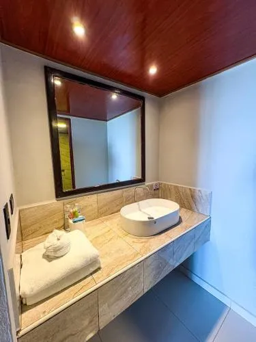 HOTEL TESORO BEACH