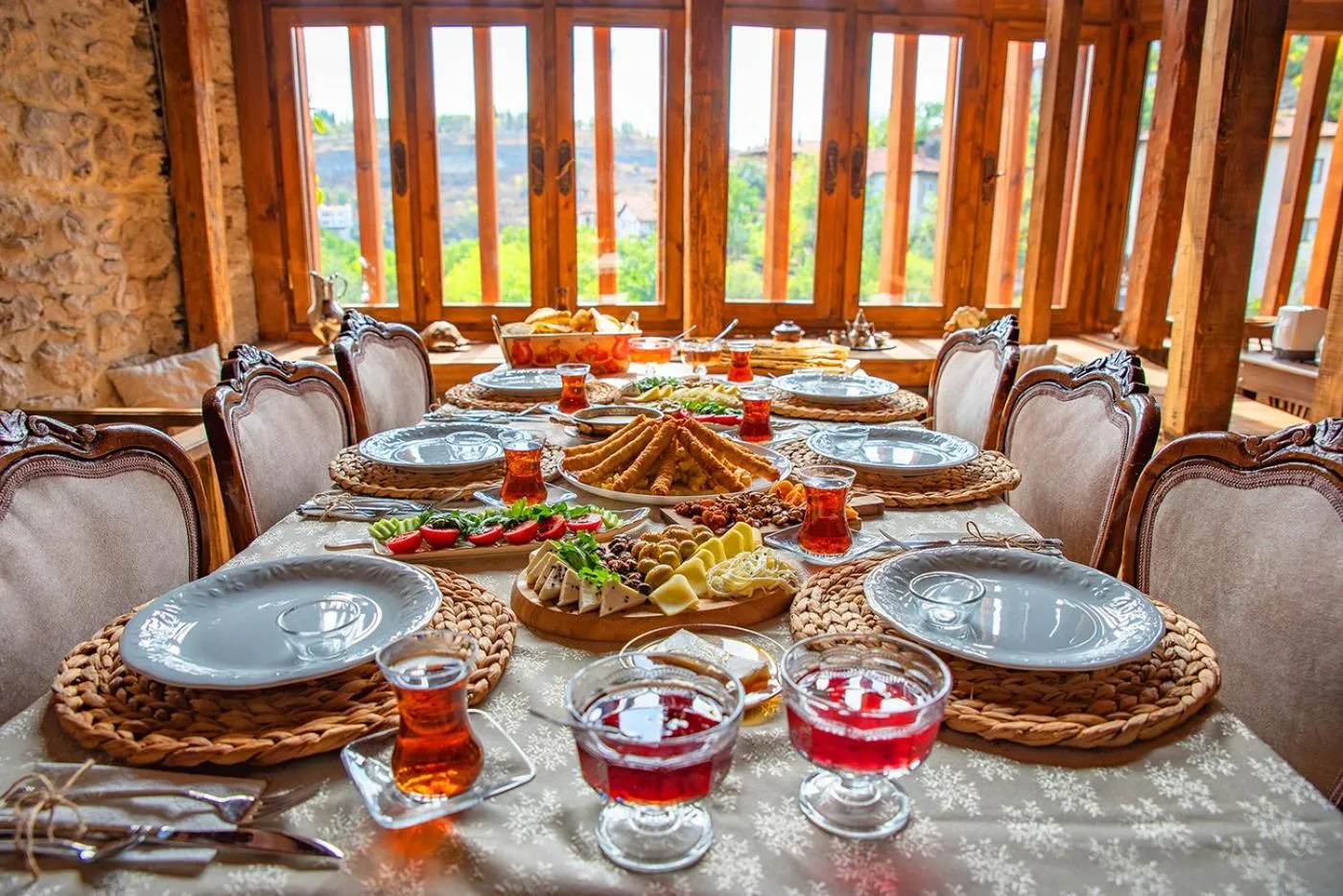 Food and drinks in Meymune Valide Konağı