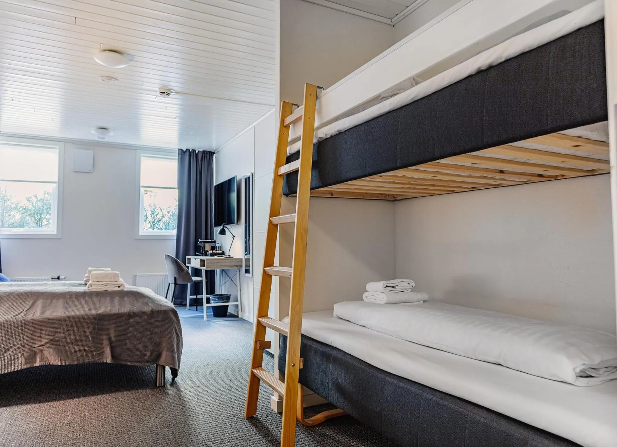 Bedroom, Bed in Hotel Djurhuus