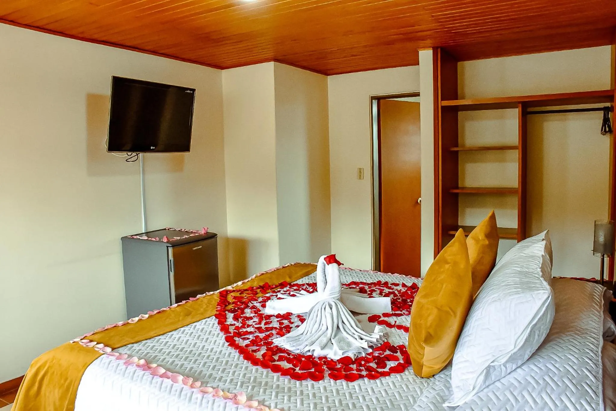 Bed in Hotel Villa Vianney