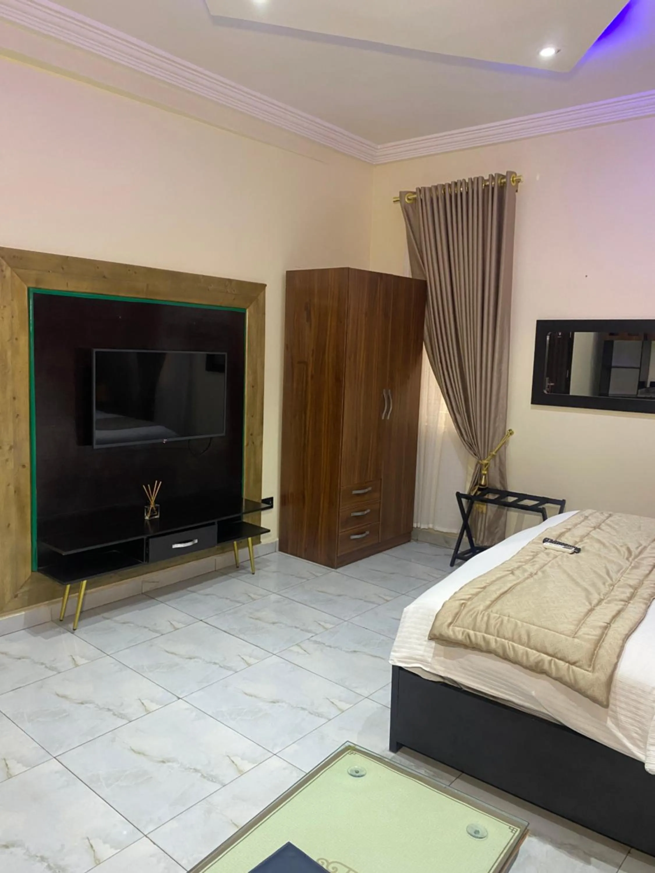 Providha Hotel & Suites