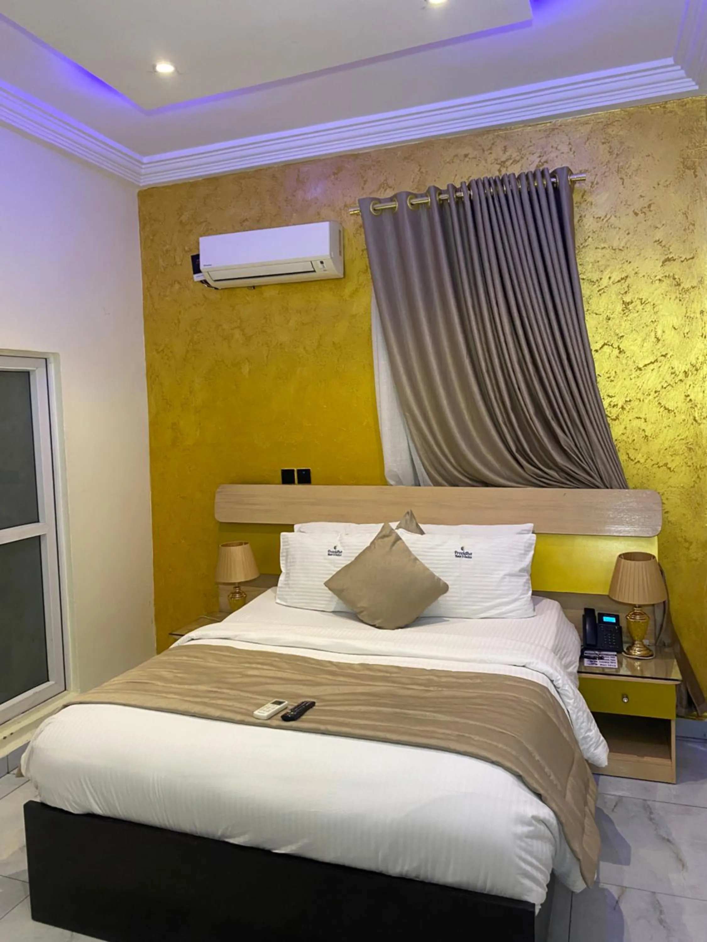 Providha Hotel & Suites
