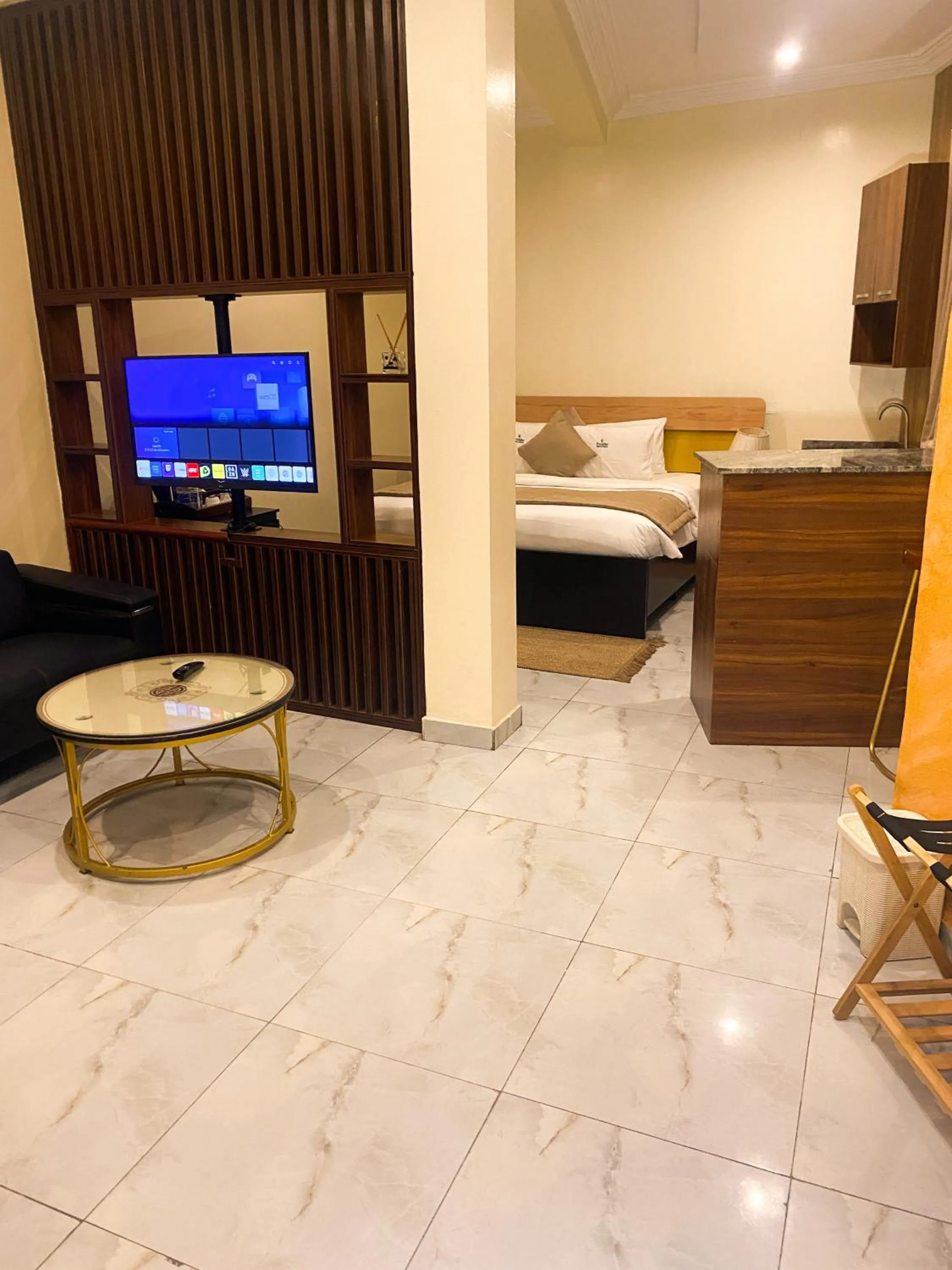 Providha Hotel & Suites