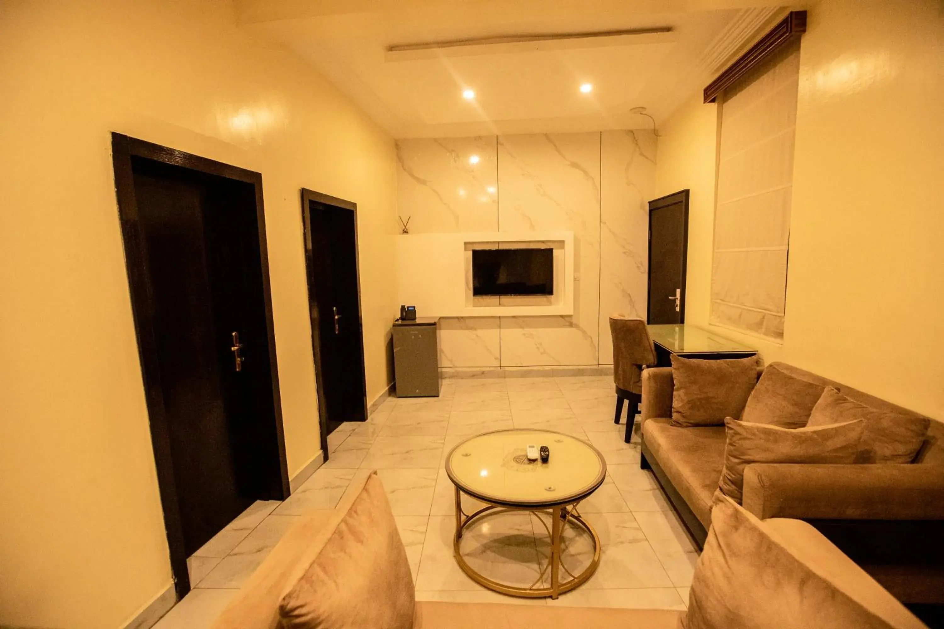 Living room in Apartment 79 Hotel & Suite Living room in Apartment 79 Hotel & Suite