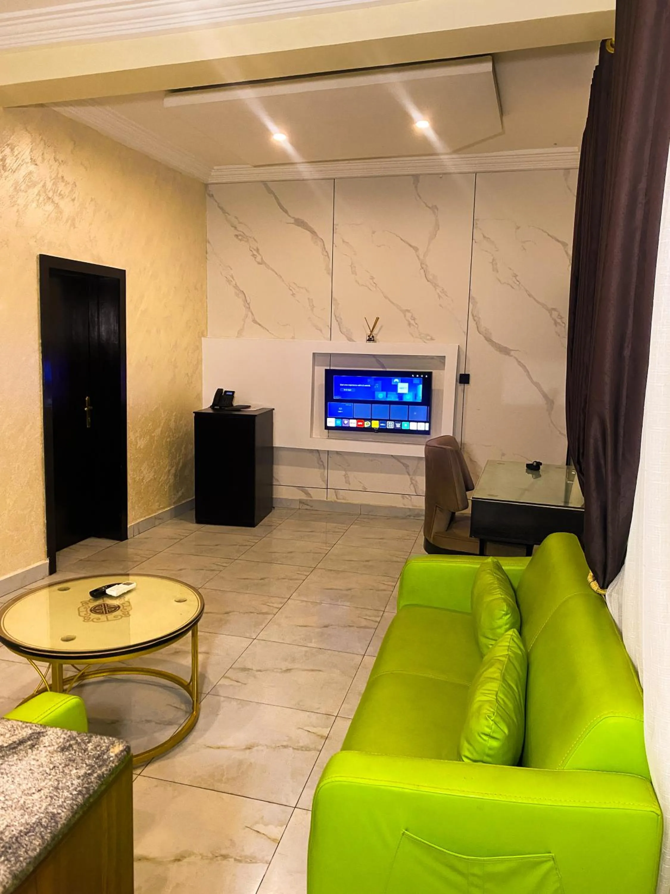 Providha Hotel & Suites