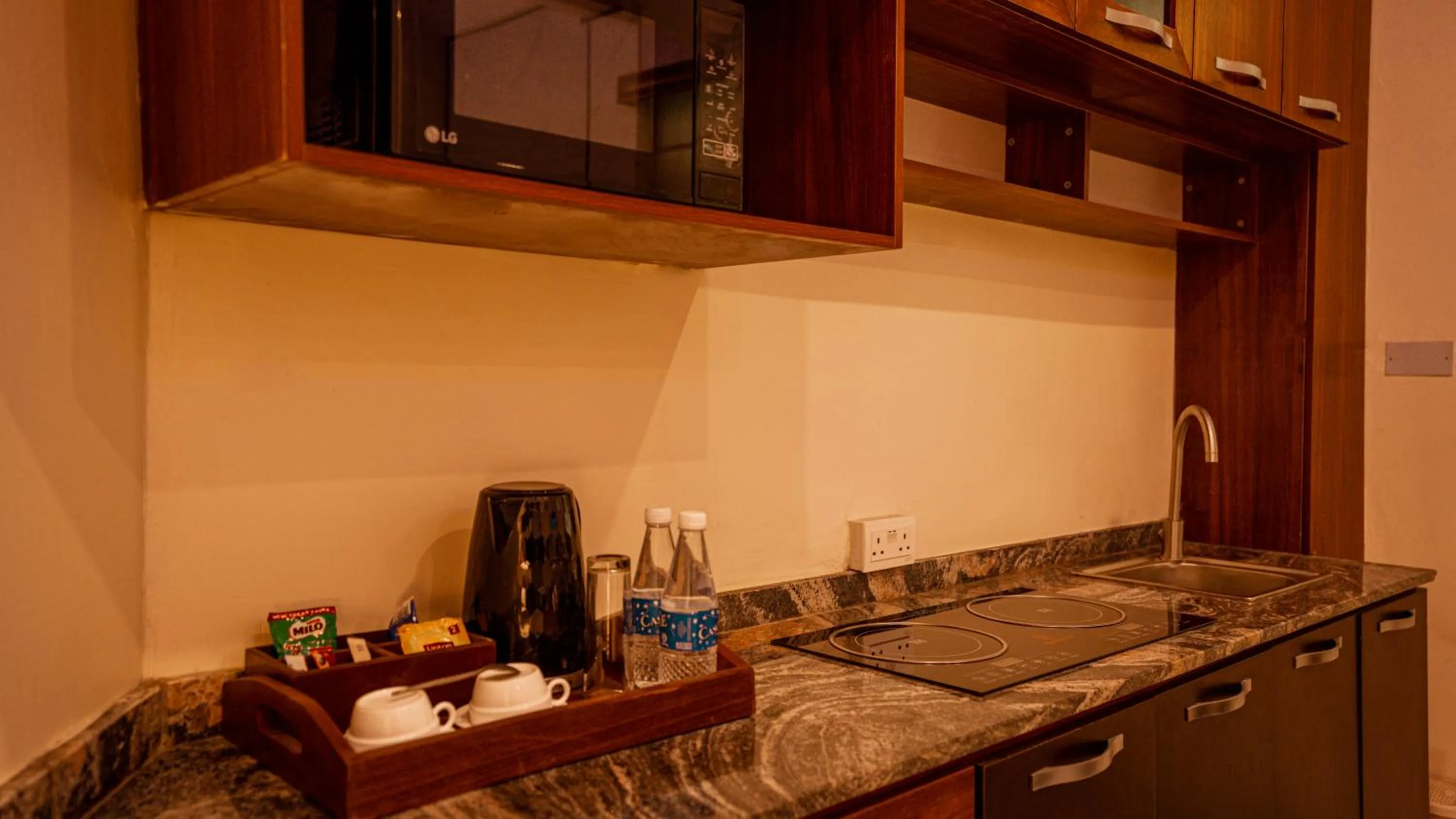 Providha Hotel & Suites