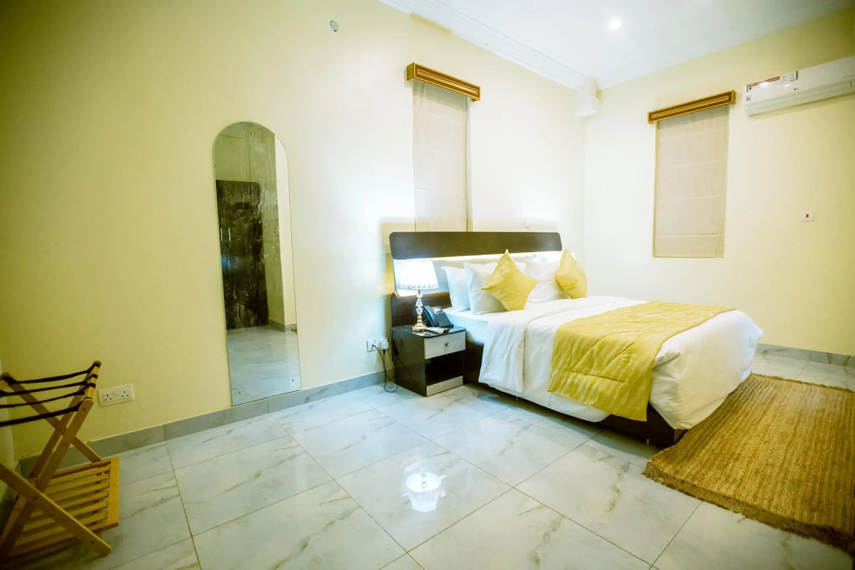 Bed in Apartment 79 Hotel & Suite Bed in Apartment 79 Hotel & Suite