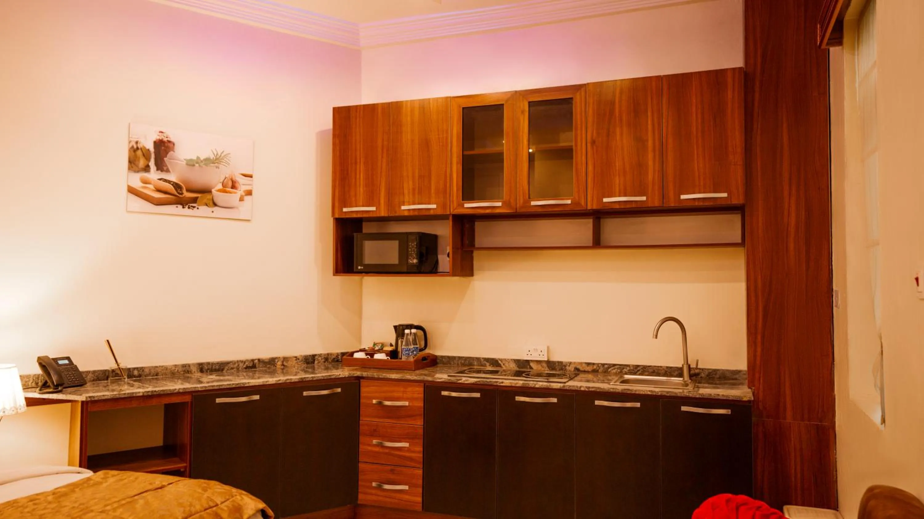 Providha Hotel & Suites