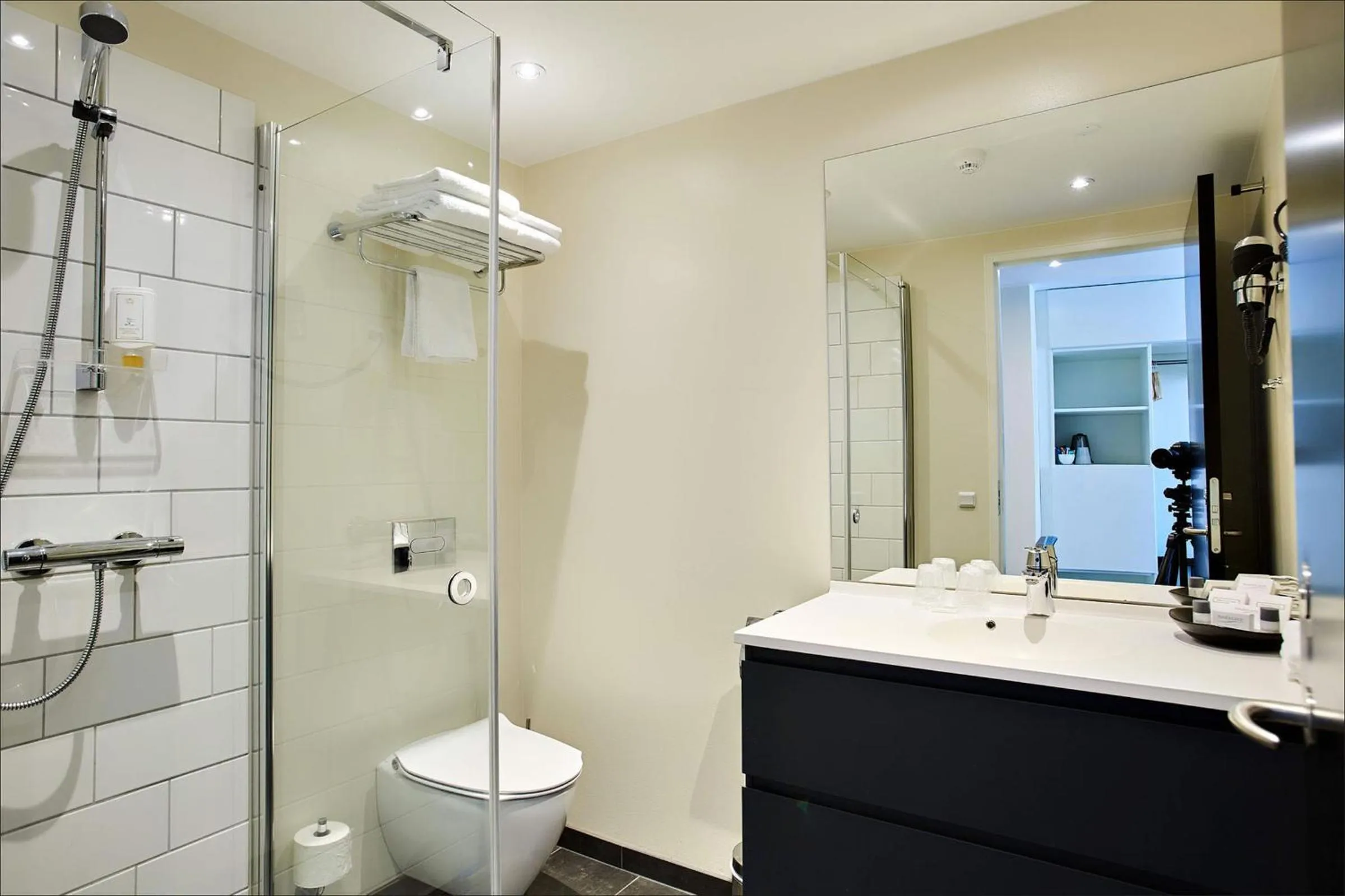 Toilet in Hotel Hafnia