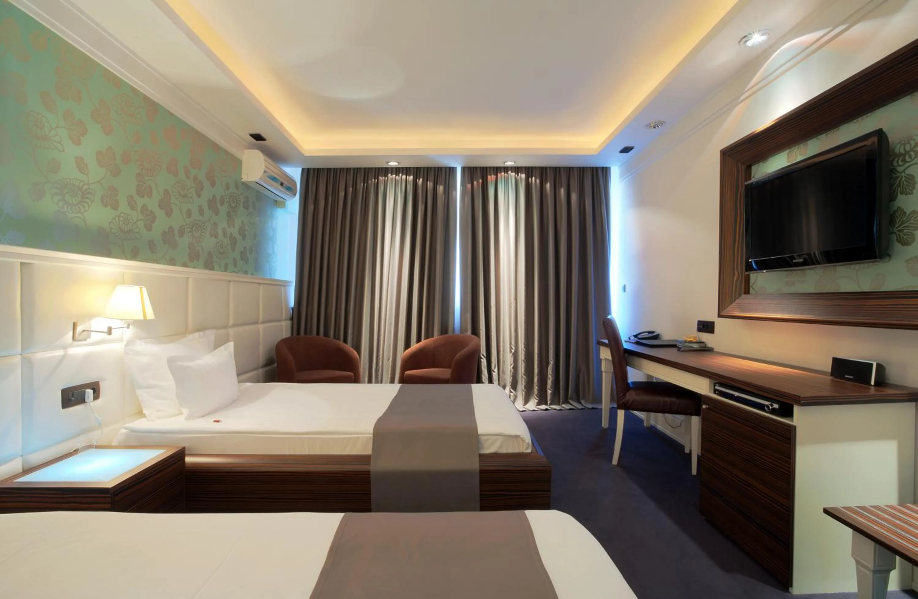 Photo of the whole room, Bed in Garni Hotel Crystal