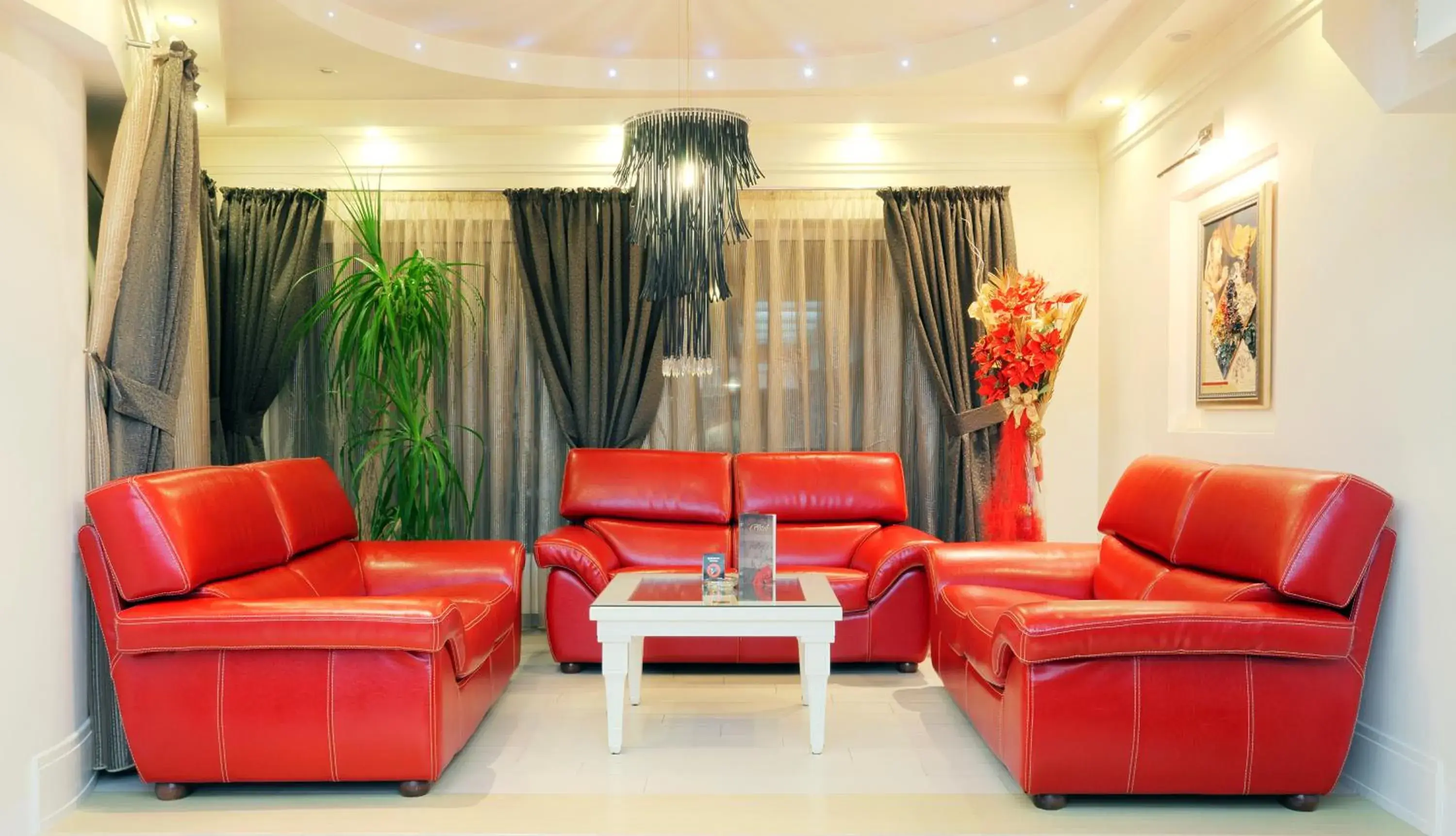 Lobby or reception in Garni Hotel Crystal Lobby or reception in Garni Hotel Crystal