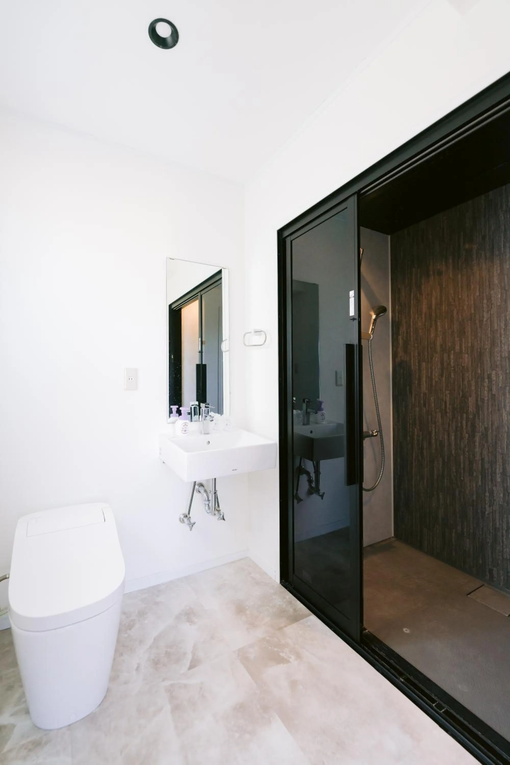 Shower in Hotel Kailani