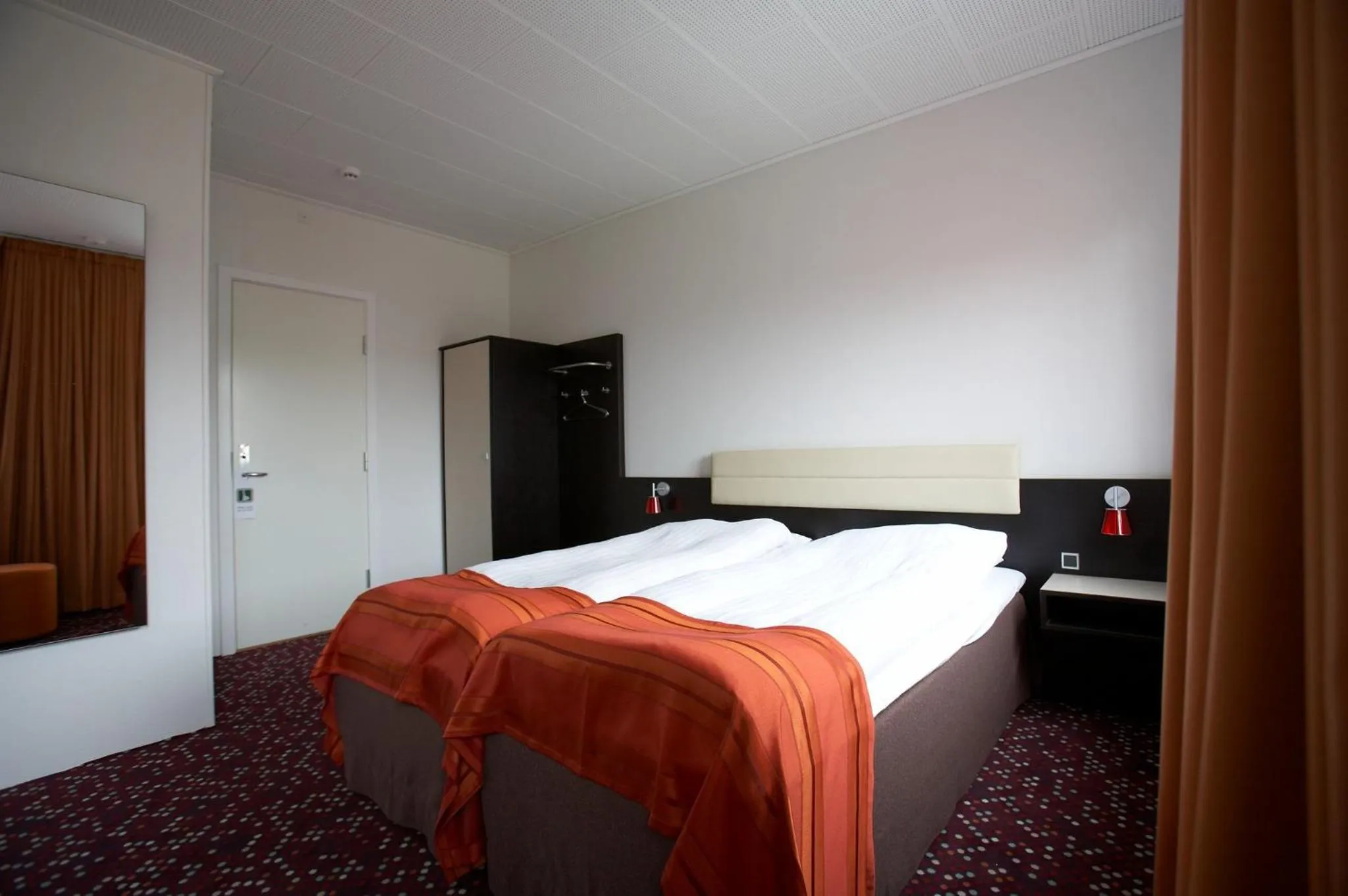 Bedroom, Bed in Hotel Tórshavn