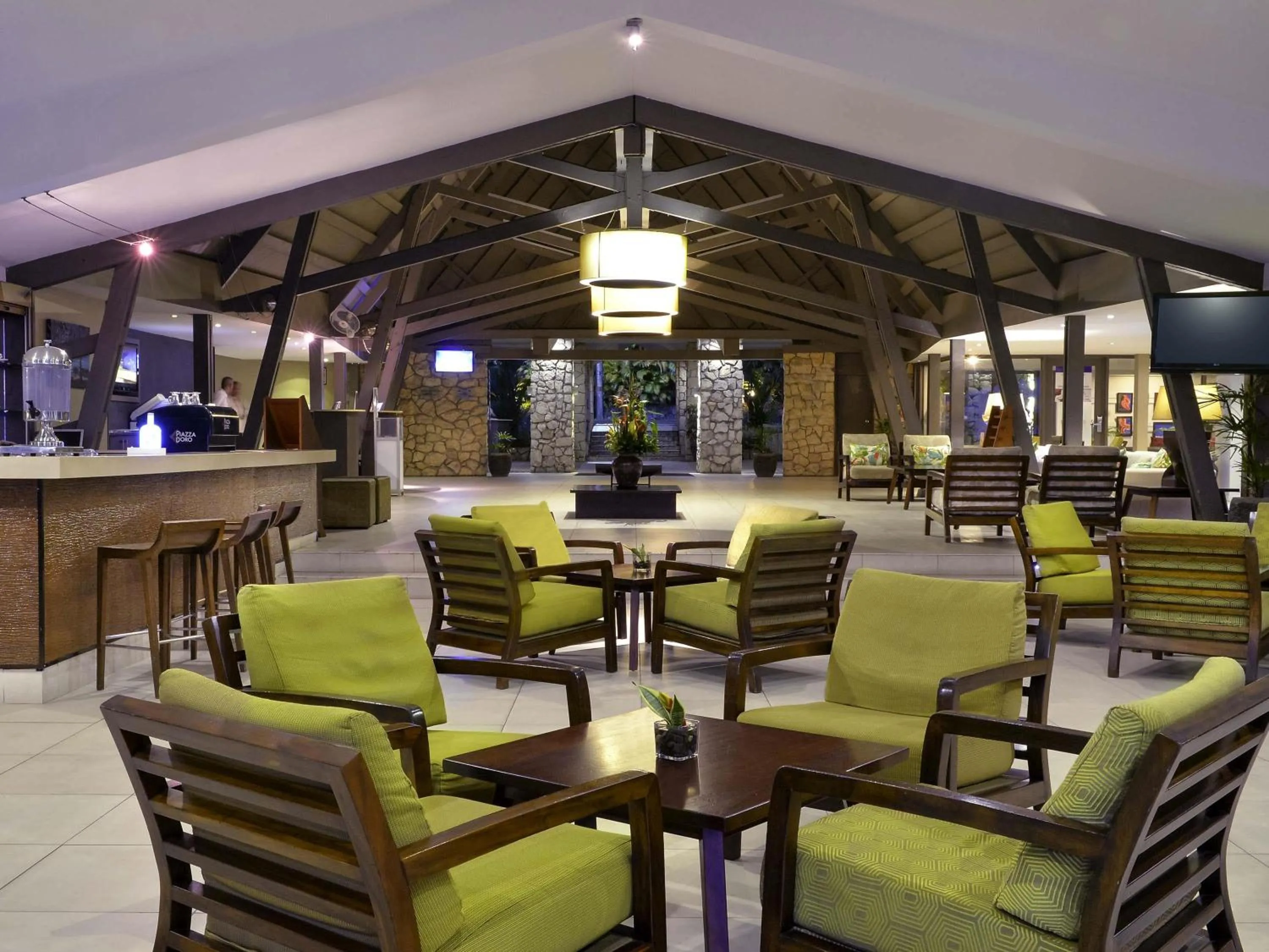Lounge or bar in Novotel Suva Lami Bay