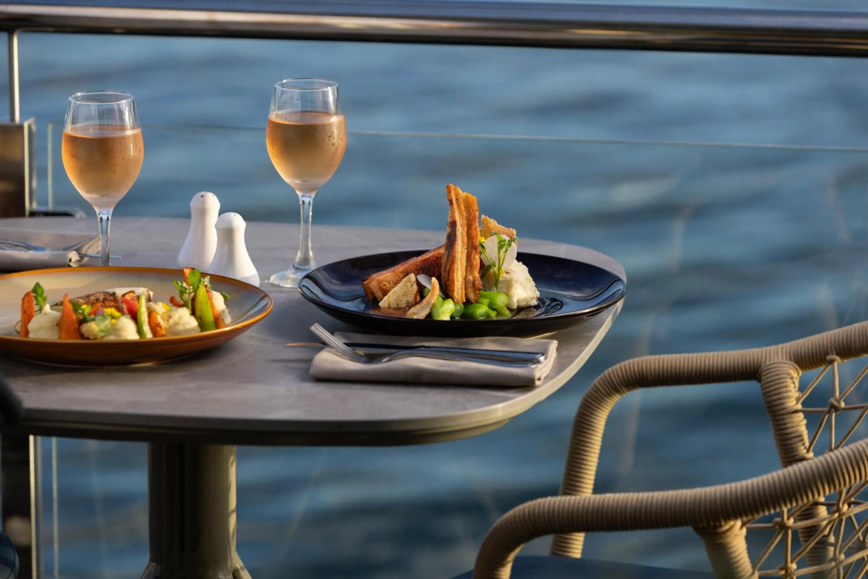 Restaurant/places to eat in Novotel Suva Lami Bay