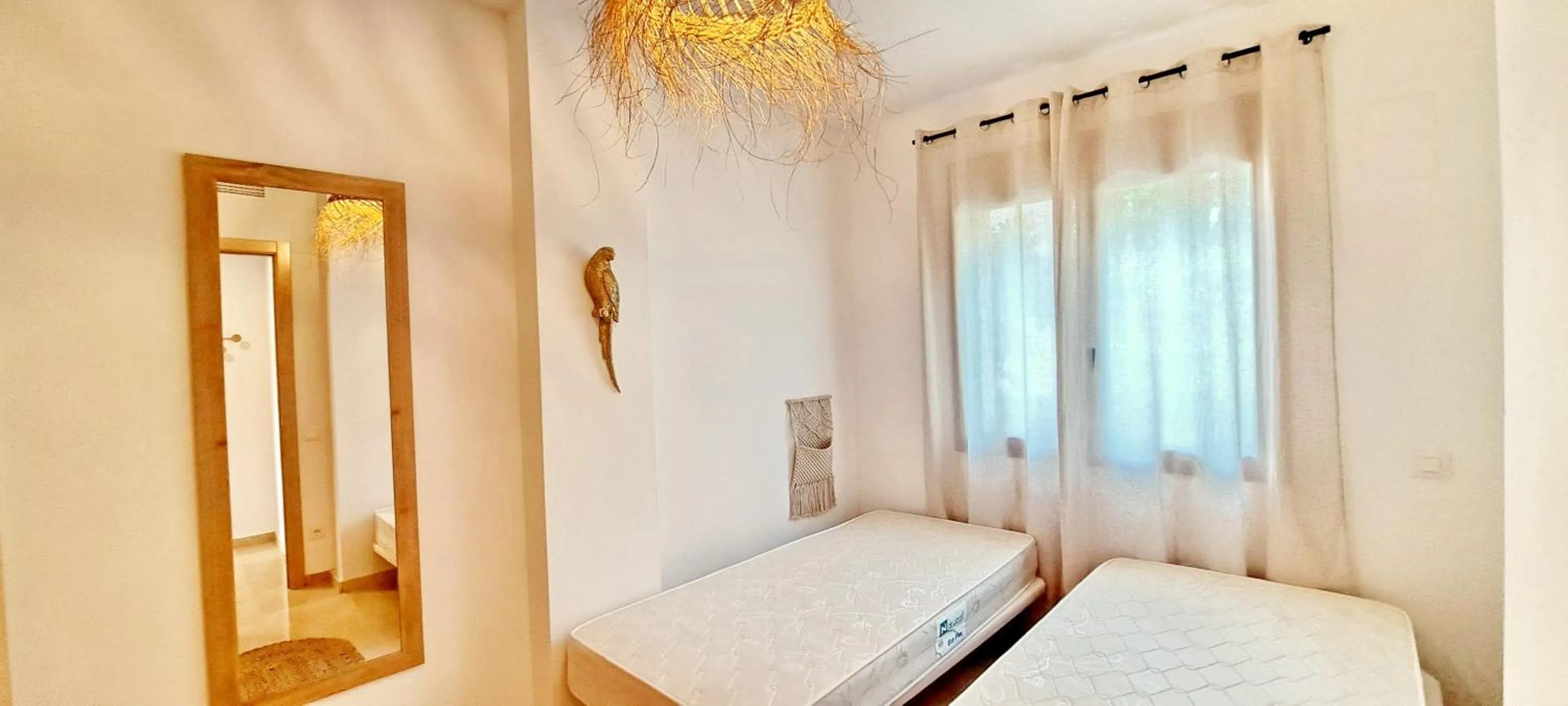 Bed in Jardines de Montemar IV