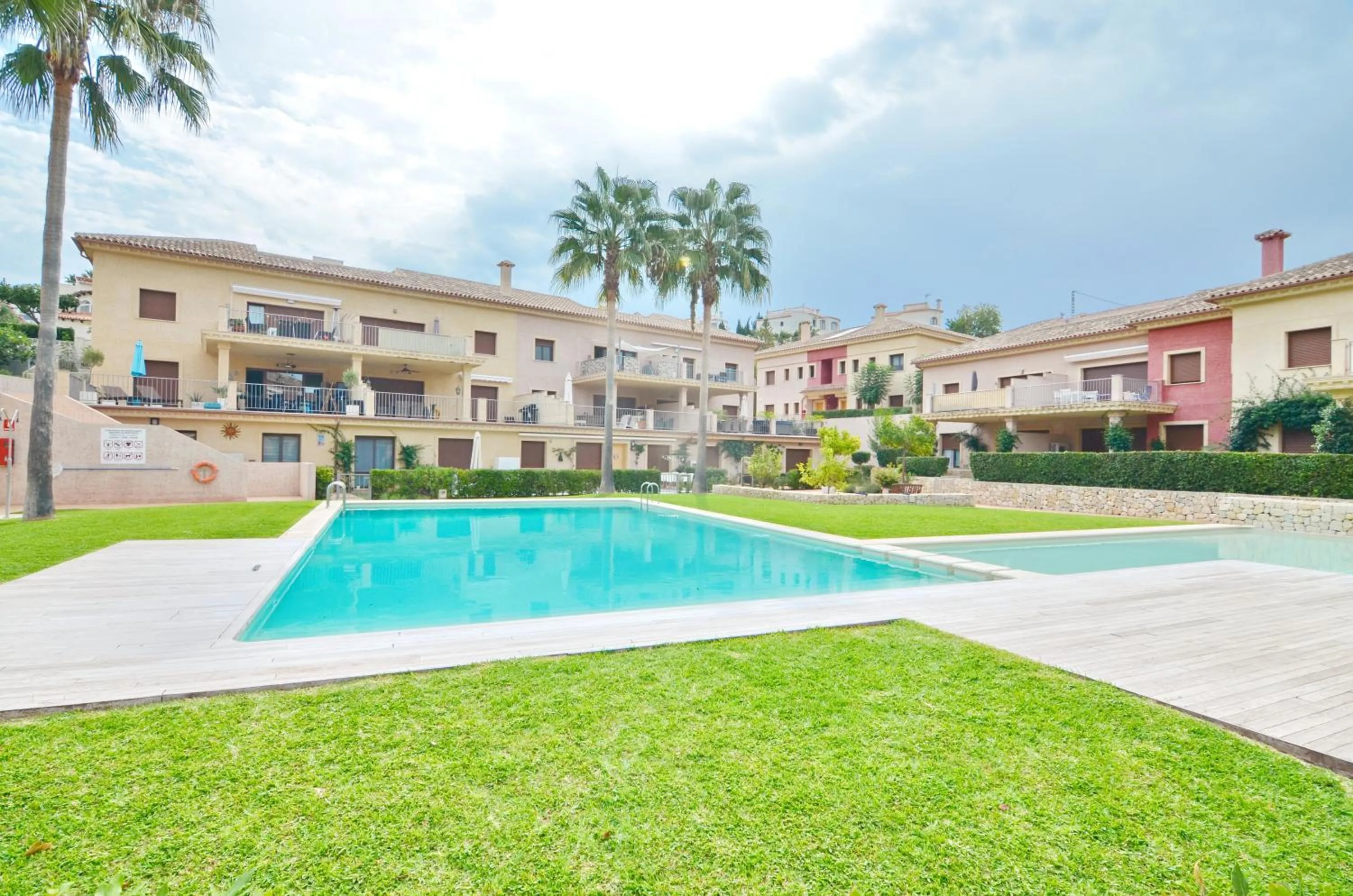 Jardines de Montemar IV