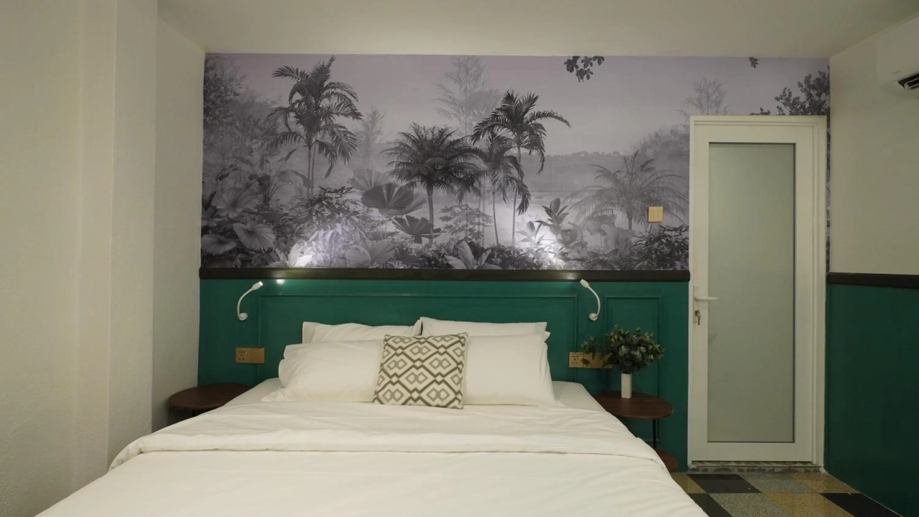 Bed in Kimberley Boutique Hotel