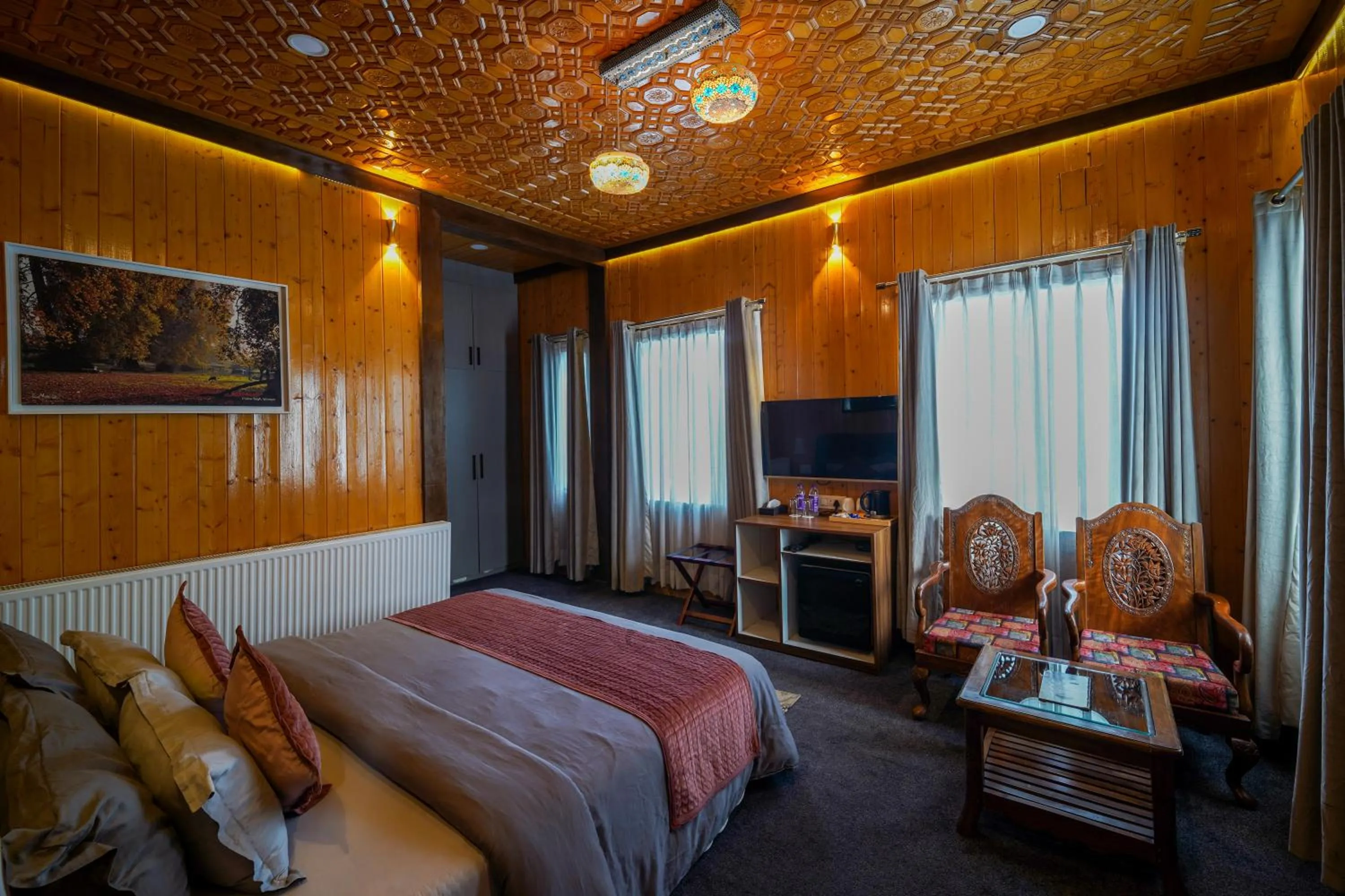 Bed in Gulmarg Woods By Stay Pattern