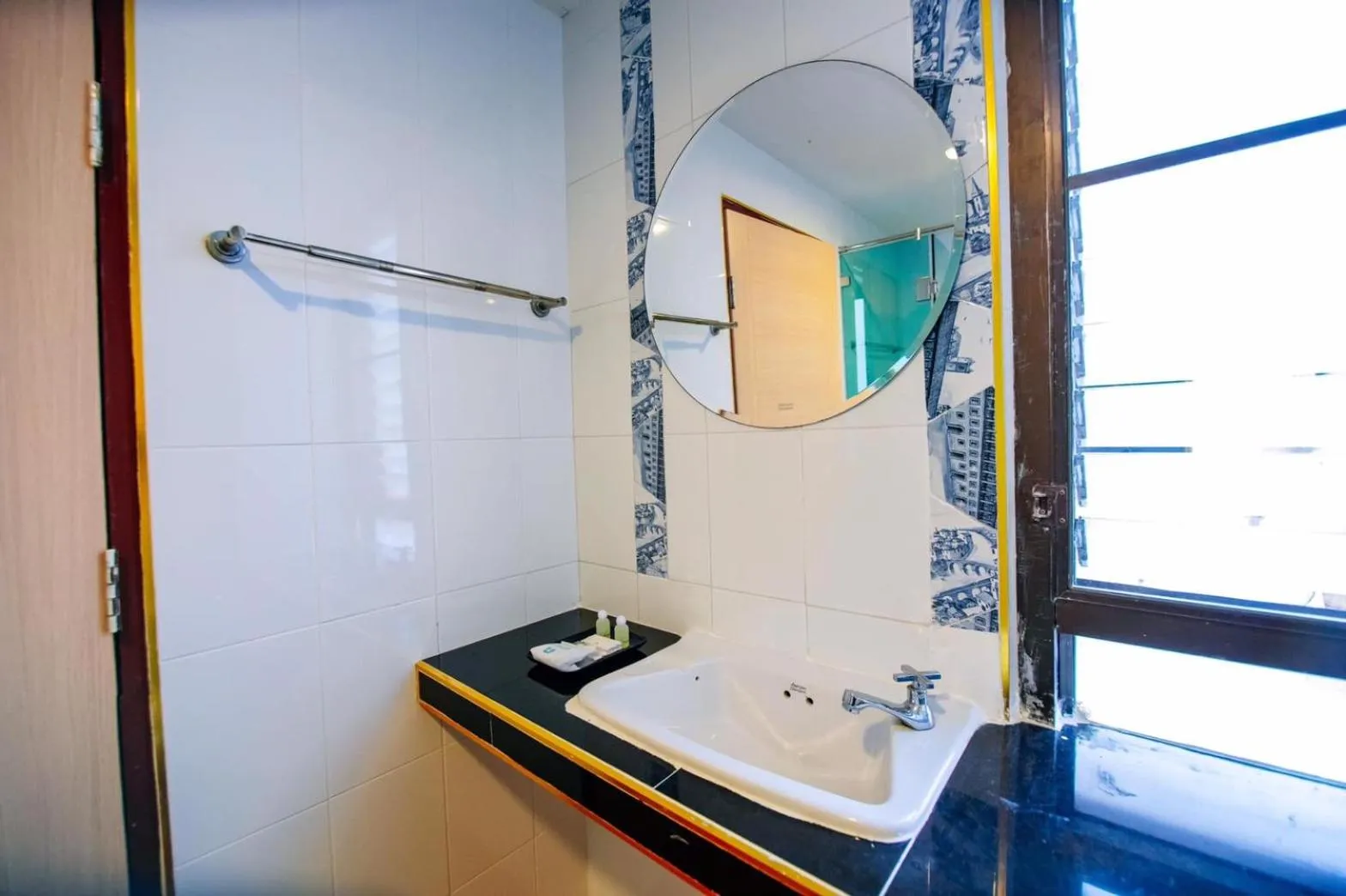 Bathroom in Wanna Marine