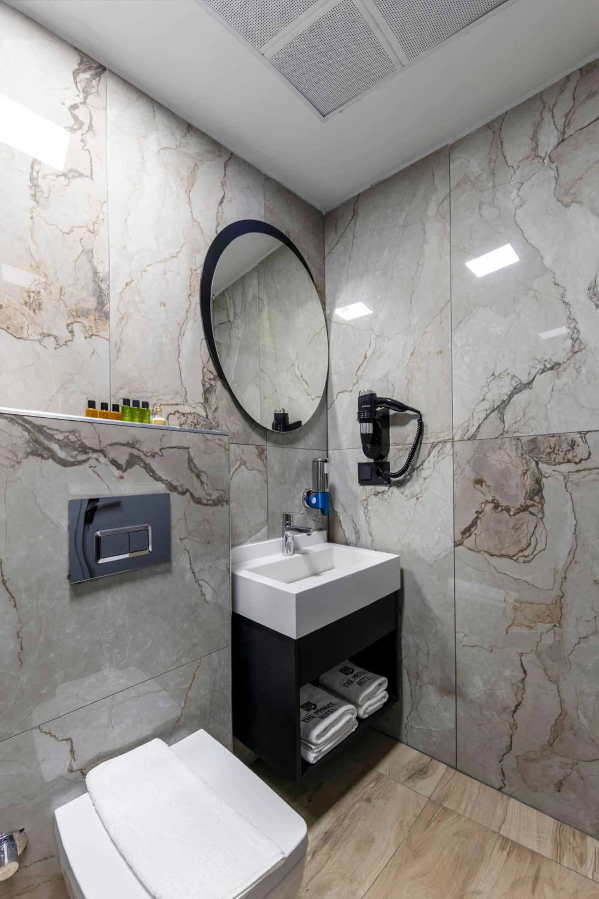 Shower in The Private Airport Hotel