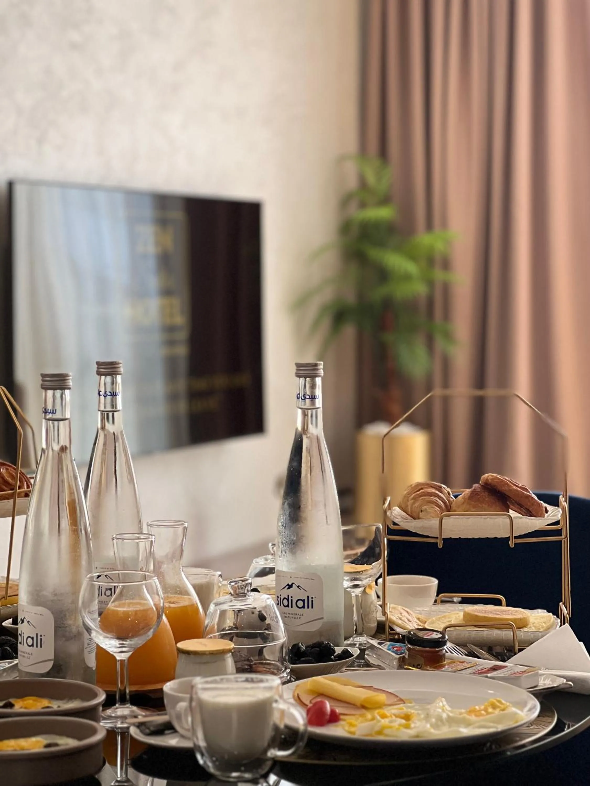 Breakfast in ZEN Suites Hotel Massira