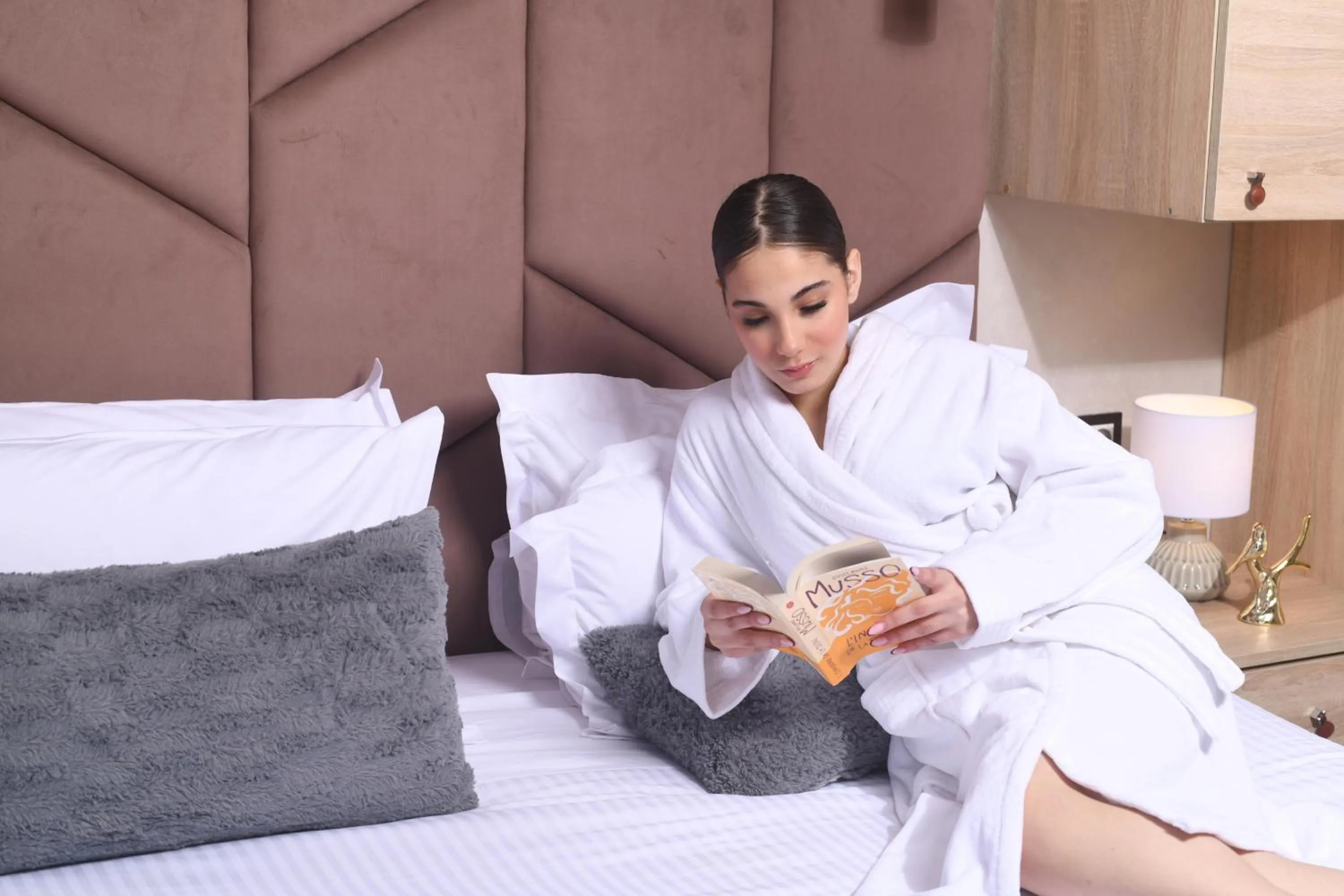 Bedroom, Bed in ZEN Suites Hotel Massira