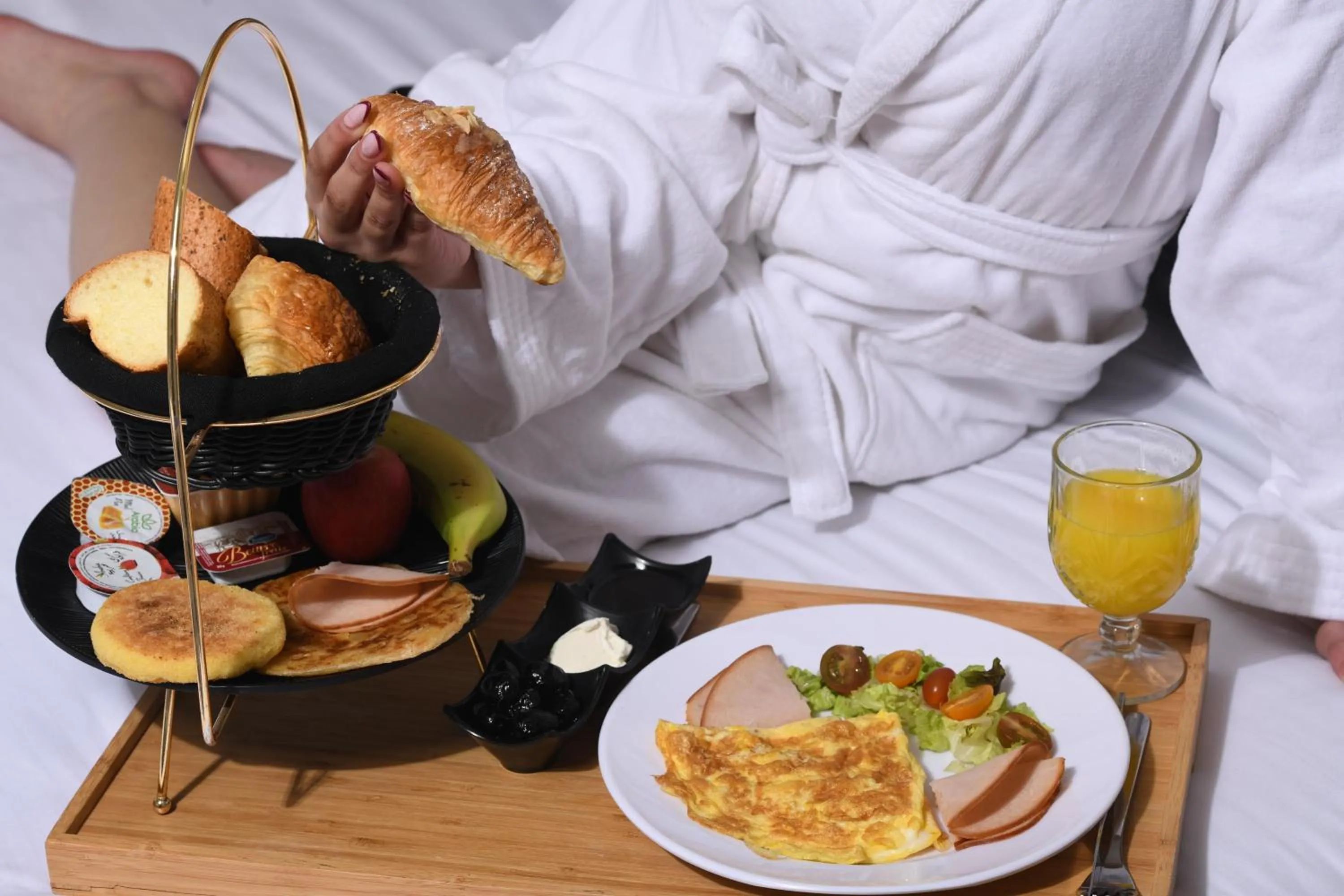 Breakfast in ZEN Suites Hotel Massira