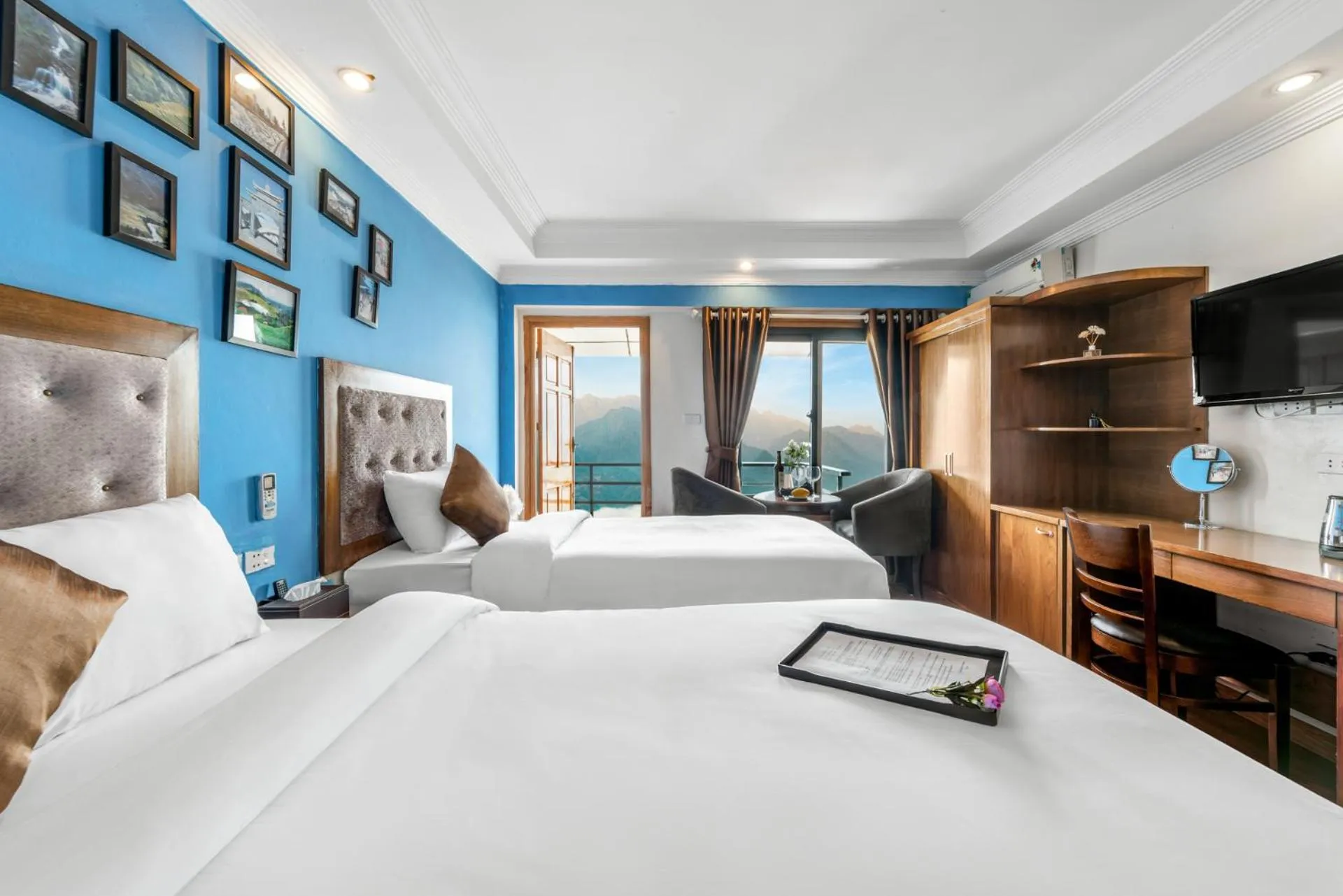 Bed in Tiger Sapa hotel