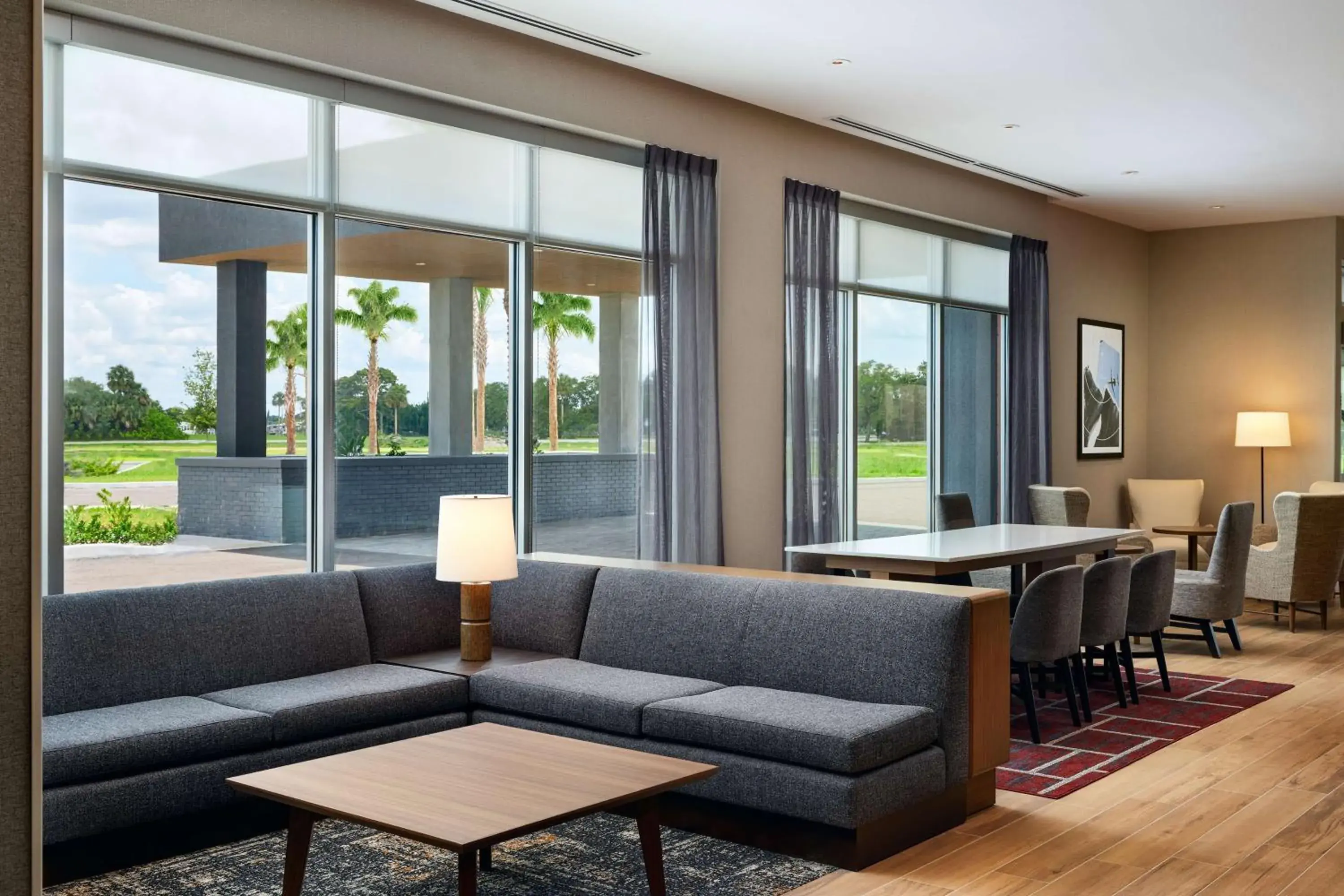 Lounge or bar in Hyatt Place Melbourne Airport, Fl Lounge or bar in Hyatt Place Melbourne Airport, Fl