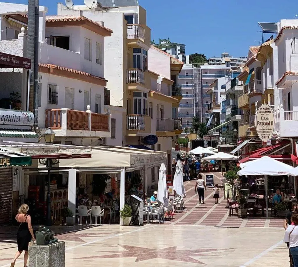 Restaurant/places to eat in Studio La Carihuela